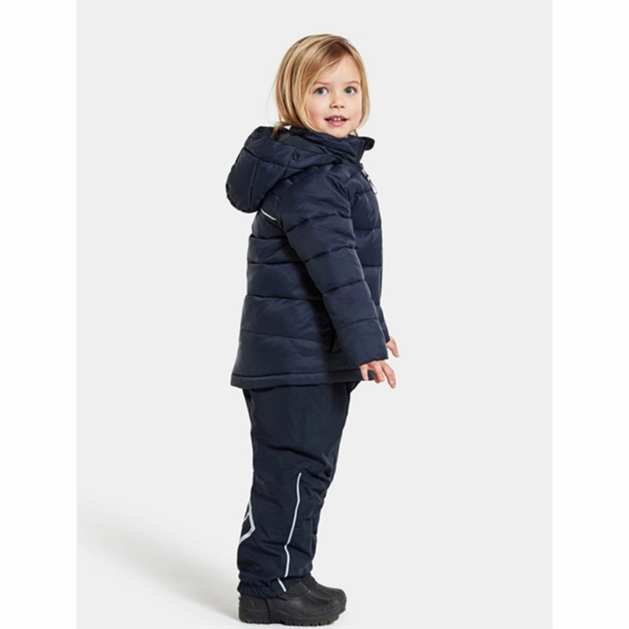Didriksons Navy Rodi Kids Jacket Pocket Placement