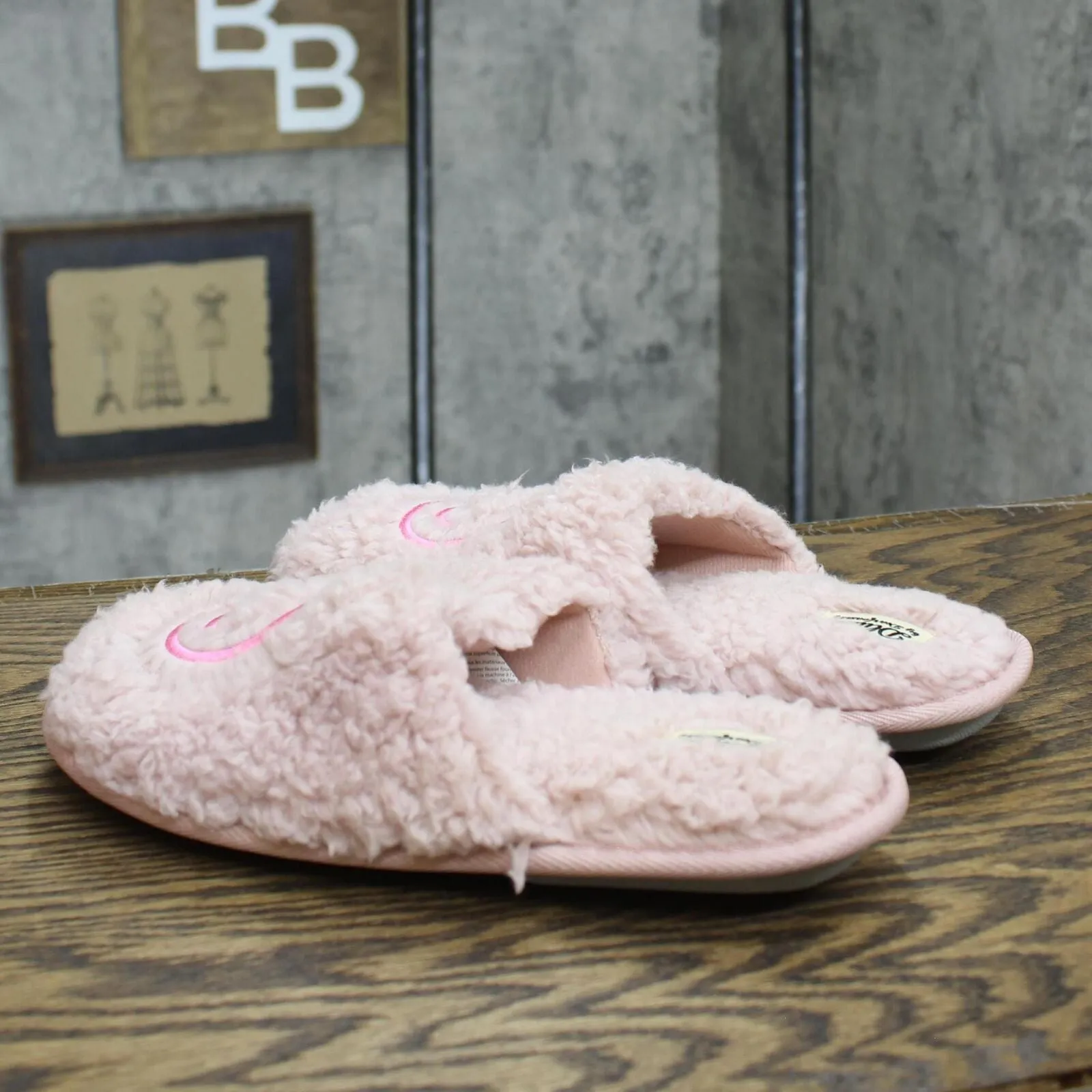 Dluxe By Dearfoams Girls Youth Happy Face Scuff Slippers 88544850 Light Pink 4/5