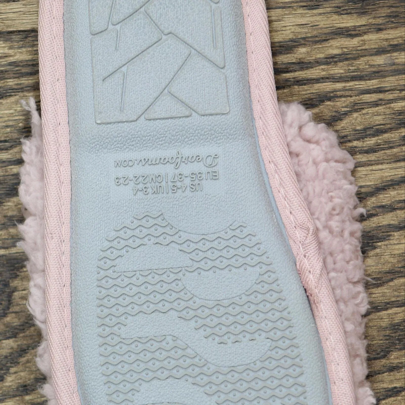 Dluxe By Dearfoams Girls Youth Happy Face Scuff Slippers 88544850 Light Pink 4/5