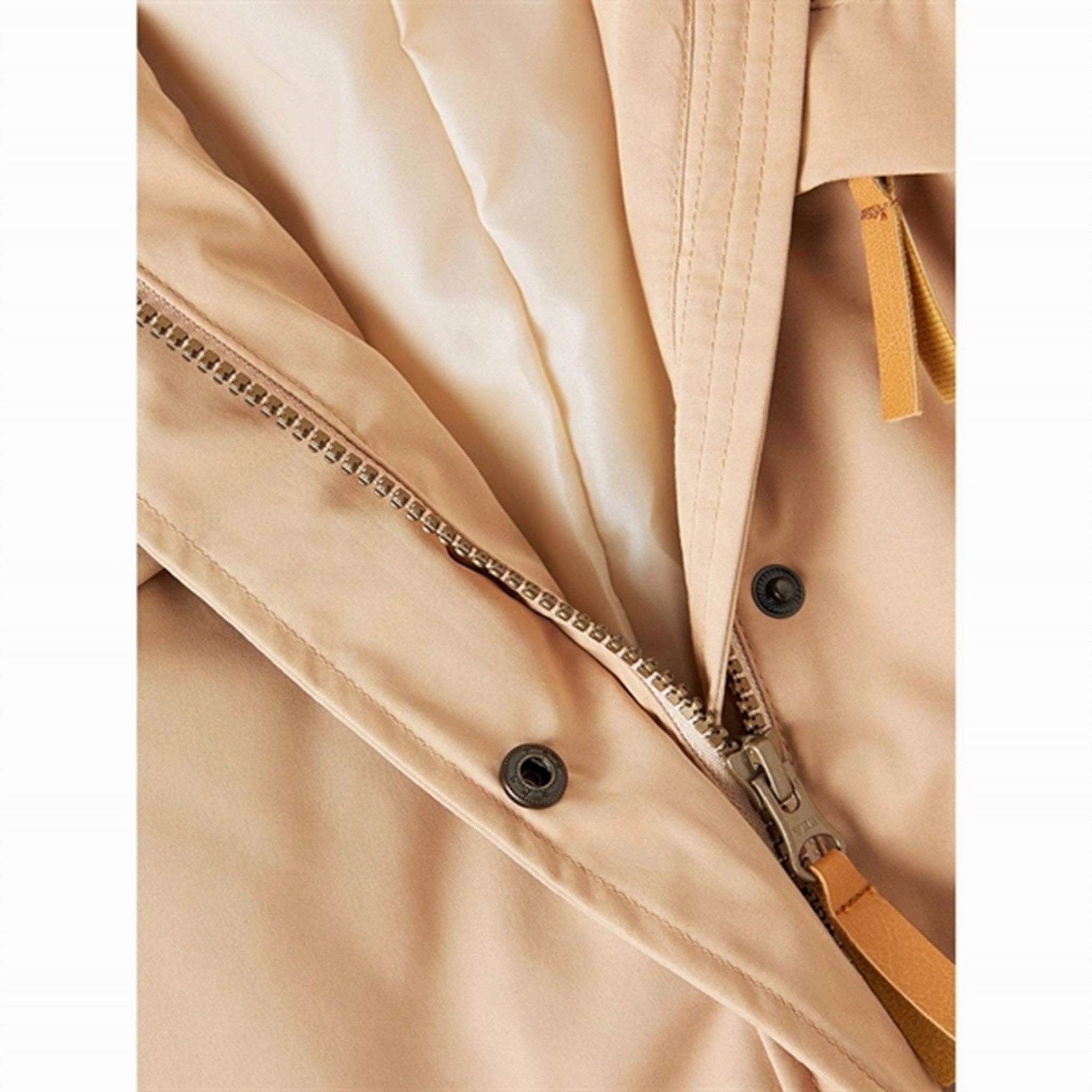 Seamless Welded Construction Lil'Atelier Nougat Dagna Jacket AOP