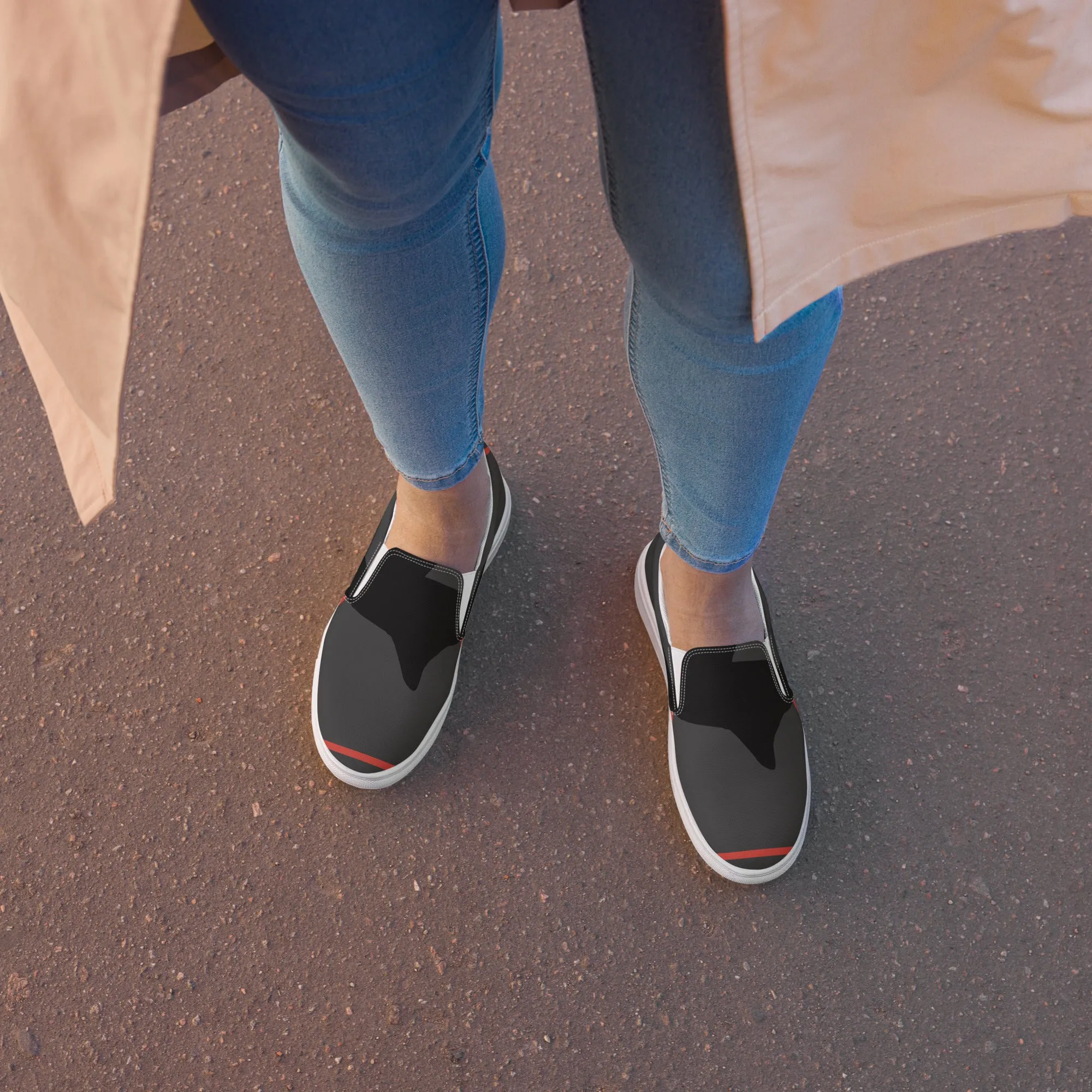 DREAM CHASER Women's Slip-On Canvas Shoes