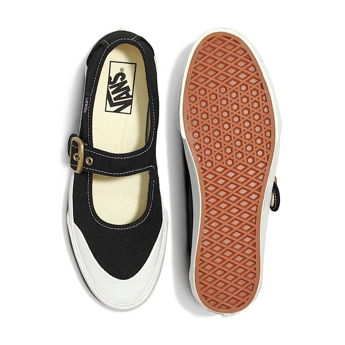 Outdoor Footwear Photo Glow Mary Jane 'Black True White'