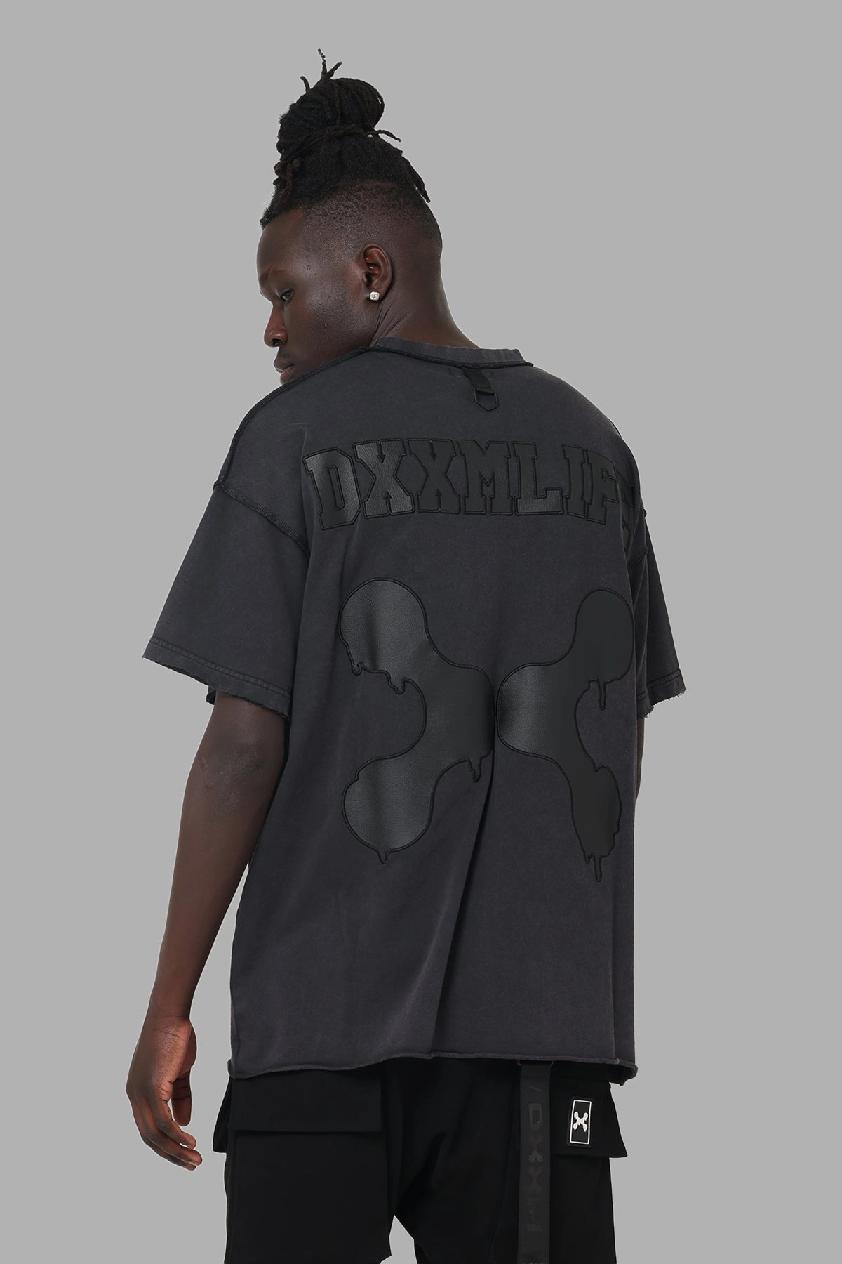 DXXMLife L-5 Txnal Oversized T-Shirt Black/Black Outdoor Light