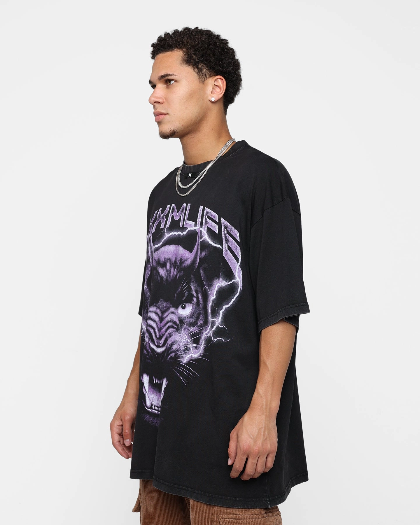 Bohemian freedom Stylish and Cozy DXXMLIFE Panther Oversized Vintage T-Shirt Vintage Black