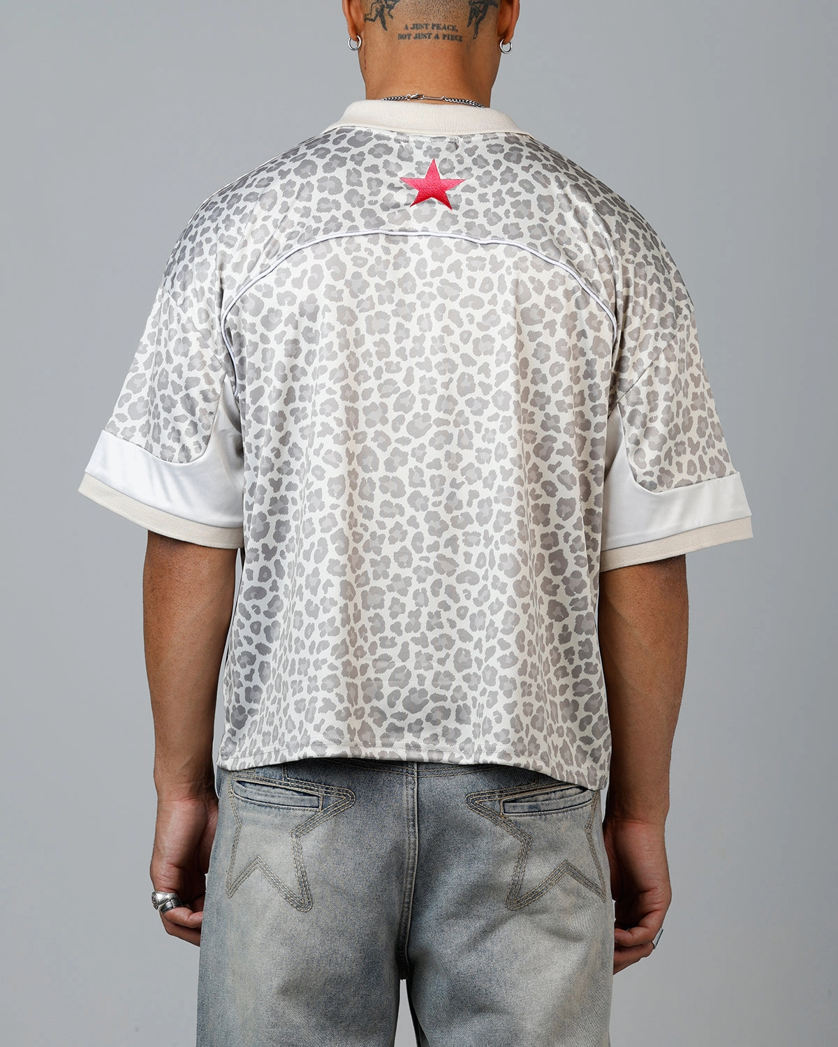 Comfortable Layers Non Chafe Seams Loiter Art Studio United Jersey Snow Leopard
