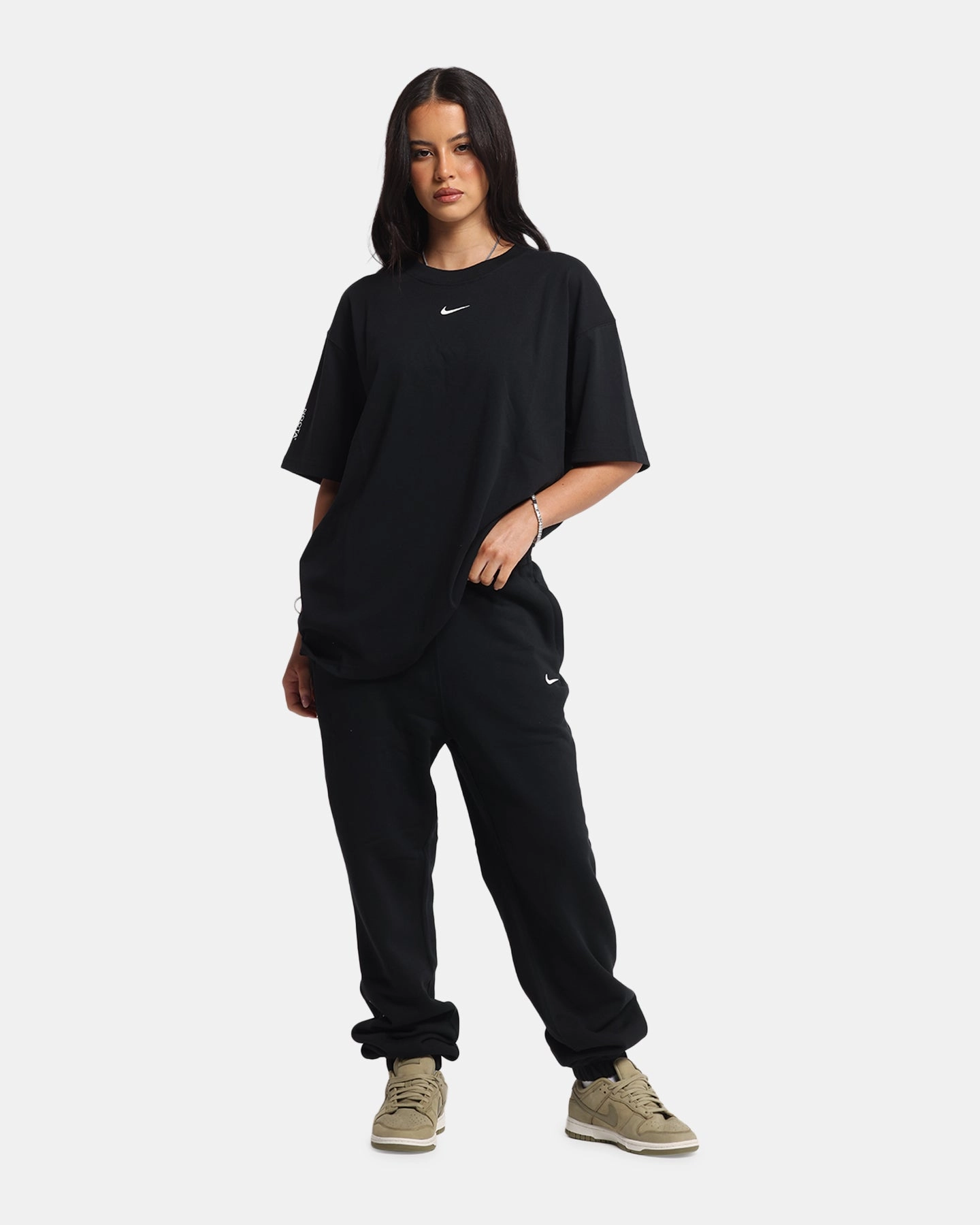Form Fitting ComfortFit Nike Nocta Fleece CS Sweat Pants Black/White