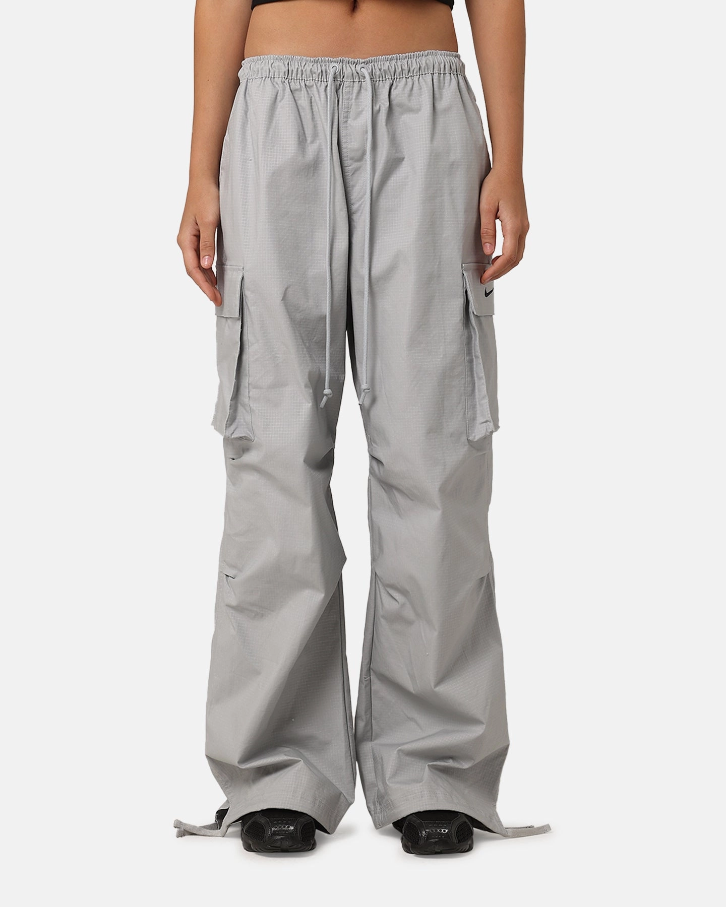 Soft Material Sporty Design Nike Women's Sportswear Dance Cargo Pants Light Smoke Grey