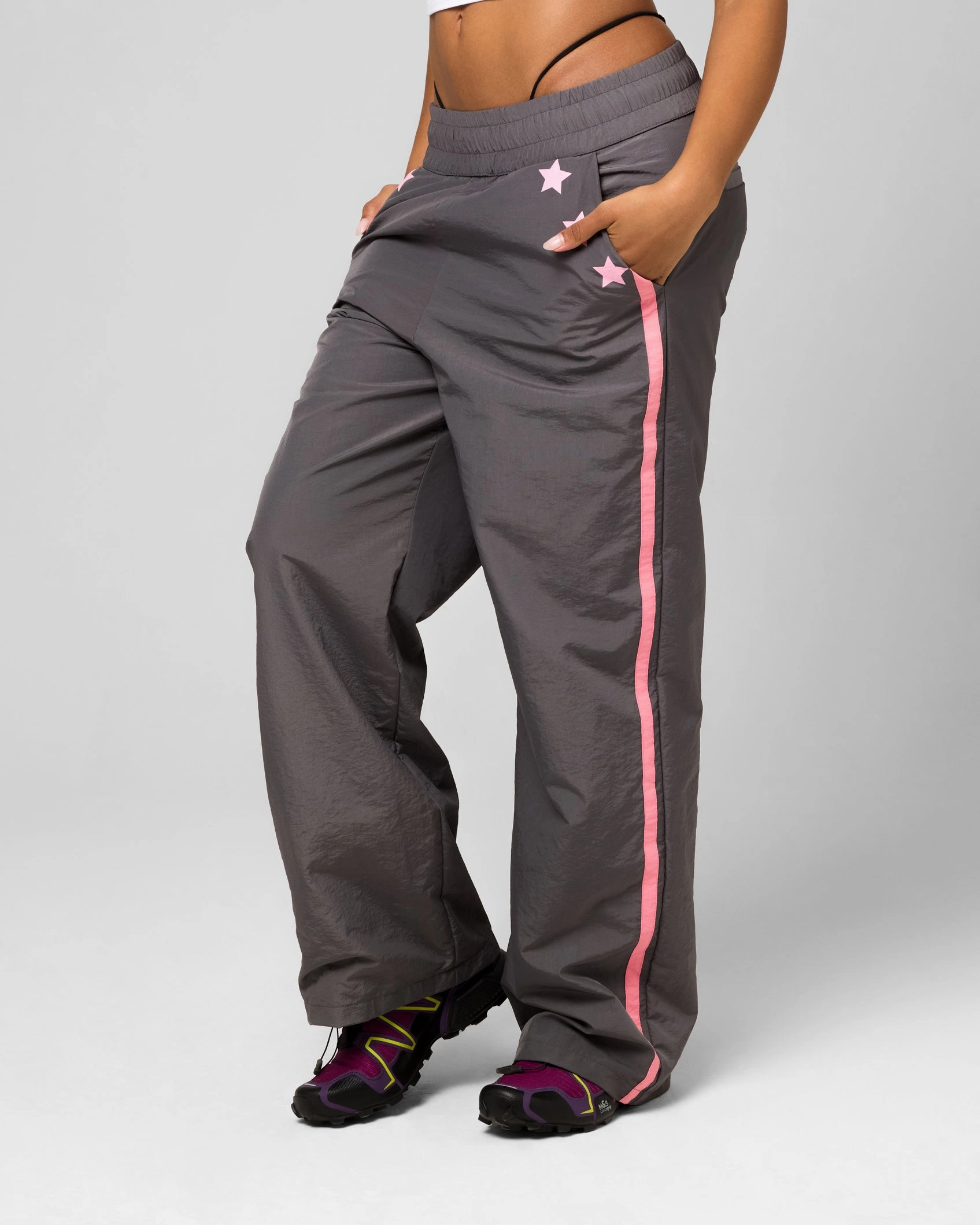 Ed Hardy Women's Nylon Sports Pant Grey/Pink Abrasion Resistant Surface WaterRepellent
