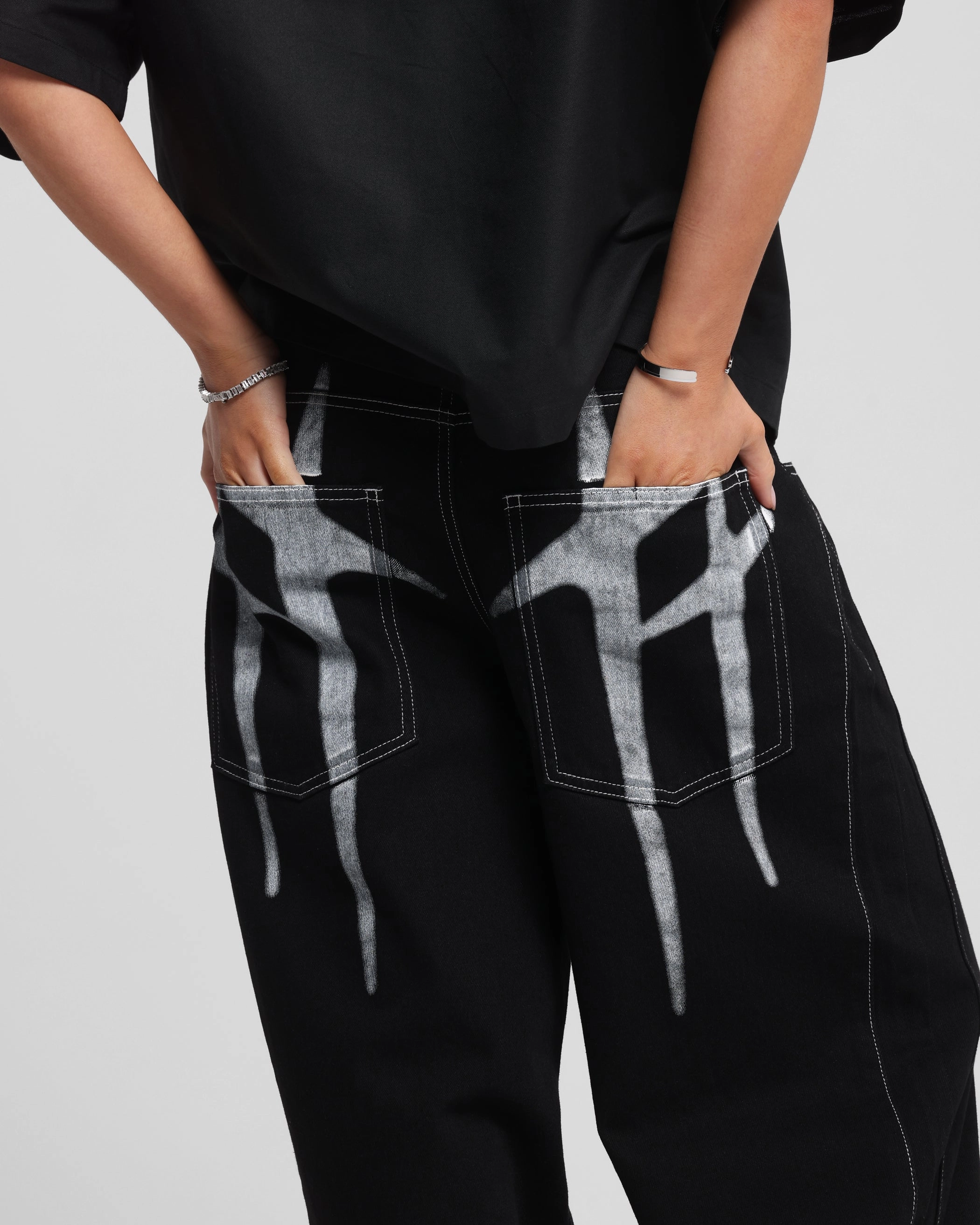 Loiter Shadow Jeans Black Quick Fit Design