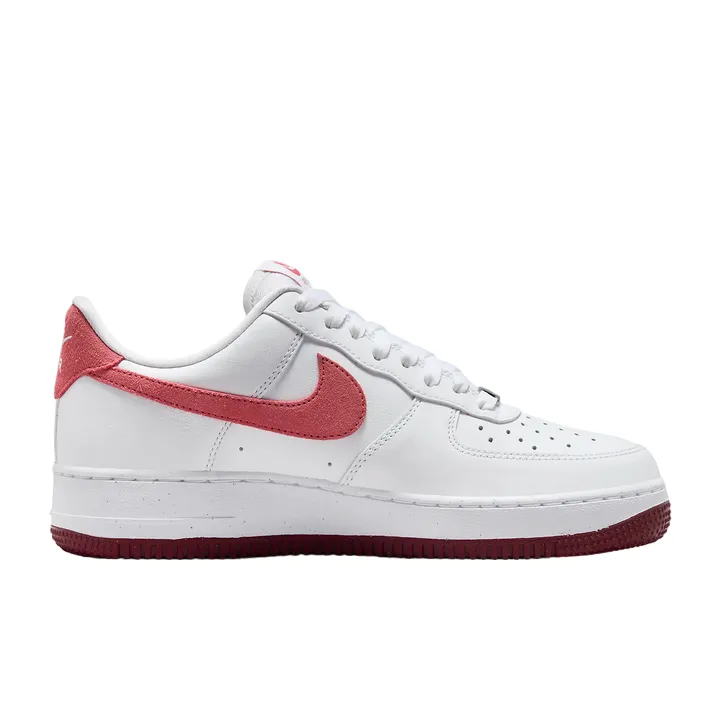 running in cloudy weather shoes Unisex Design Nike scarpa sneakers da donna Air Force 1 '07 FQ7626-100 bianco-rosso chiaro