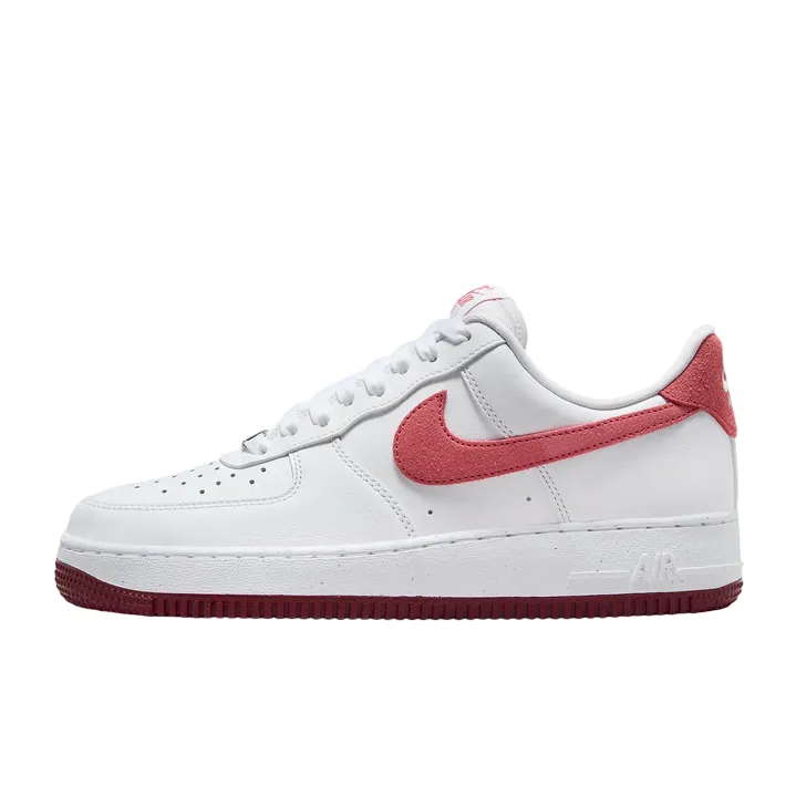 Superior Cushioning Nike scarpa sneakers da donna Air Force 1 '07 FQ7626-100 bianco-rosso chiaro