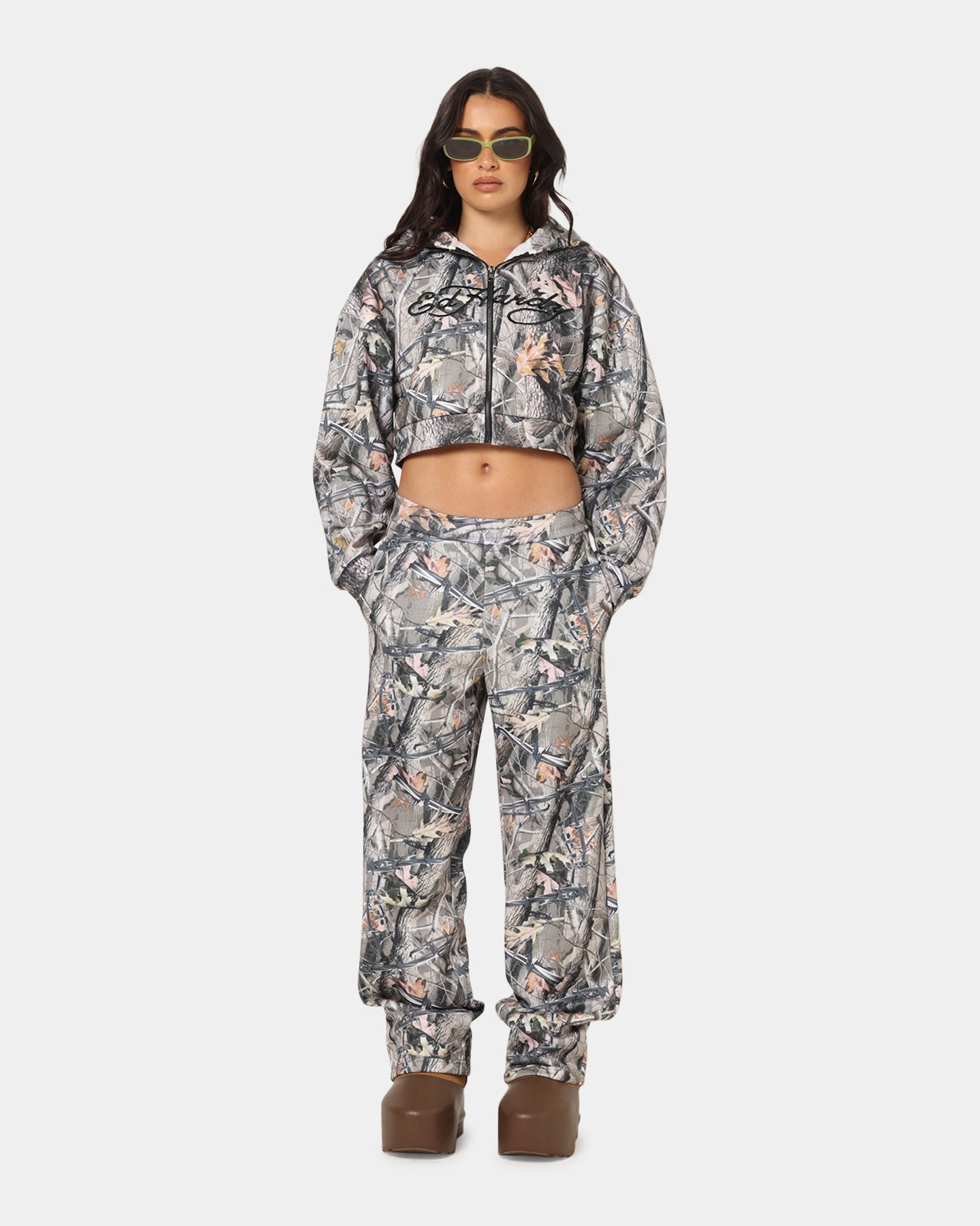 Multi Pocket Configuration Non Slip Waistband Ed Hardy Women's Camouflage Trackpants Real Tree Camo