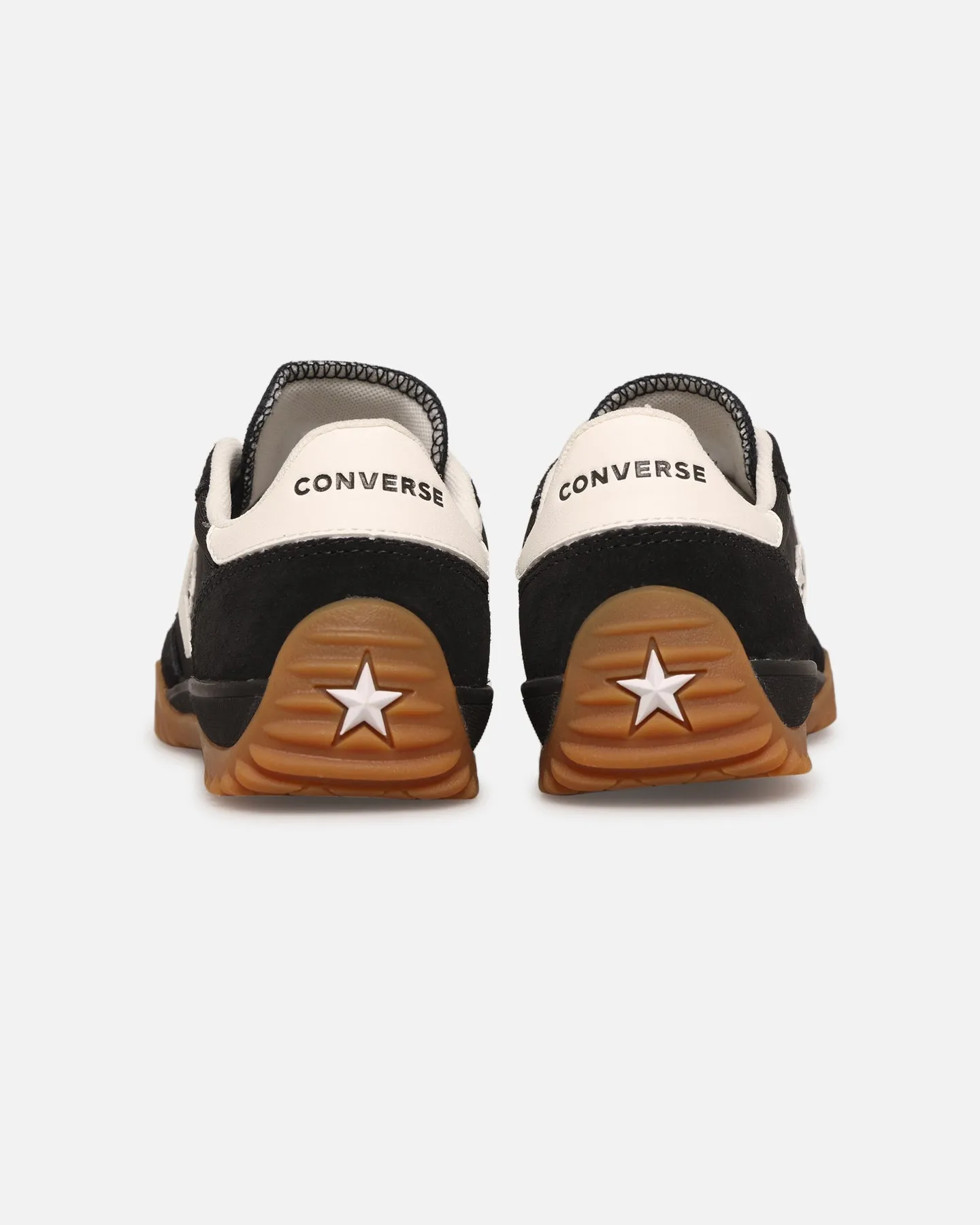 running in single - lane tracks shoes Converse Women's Run Star Trainer Black