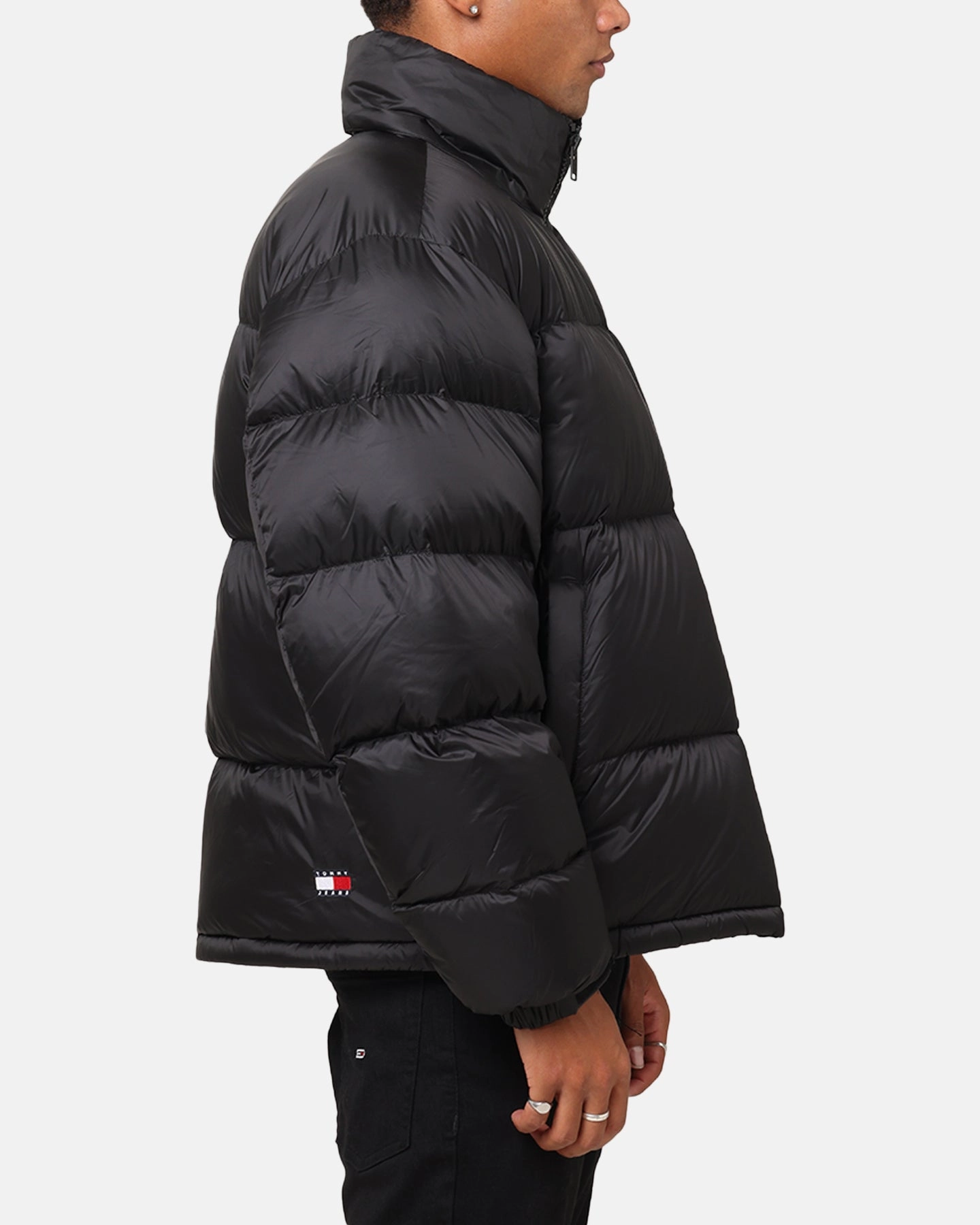 Articulated Sleeve Cut Chic Style Tommy Jeans Alaska Packable Puffer Jacket Black