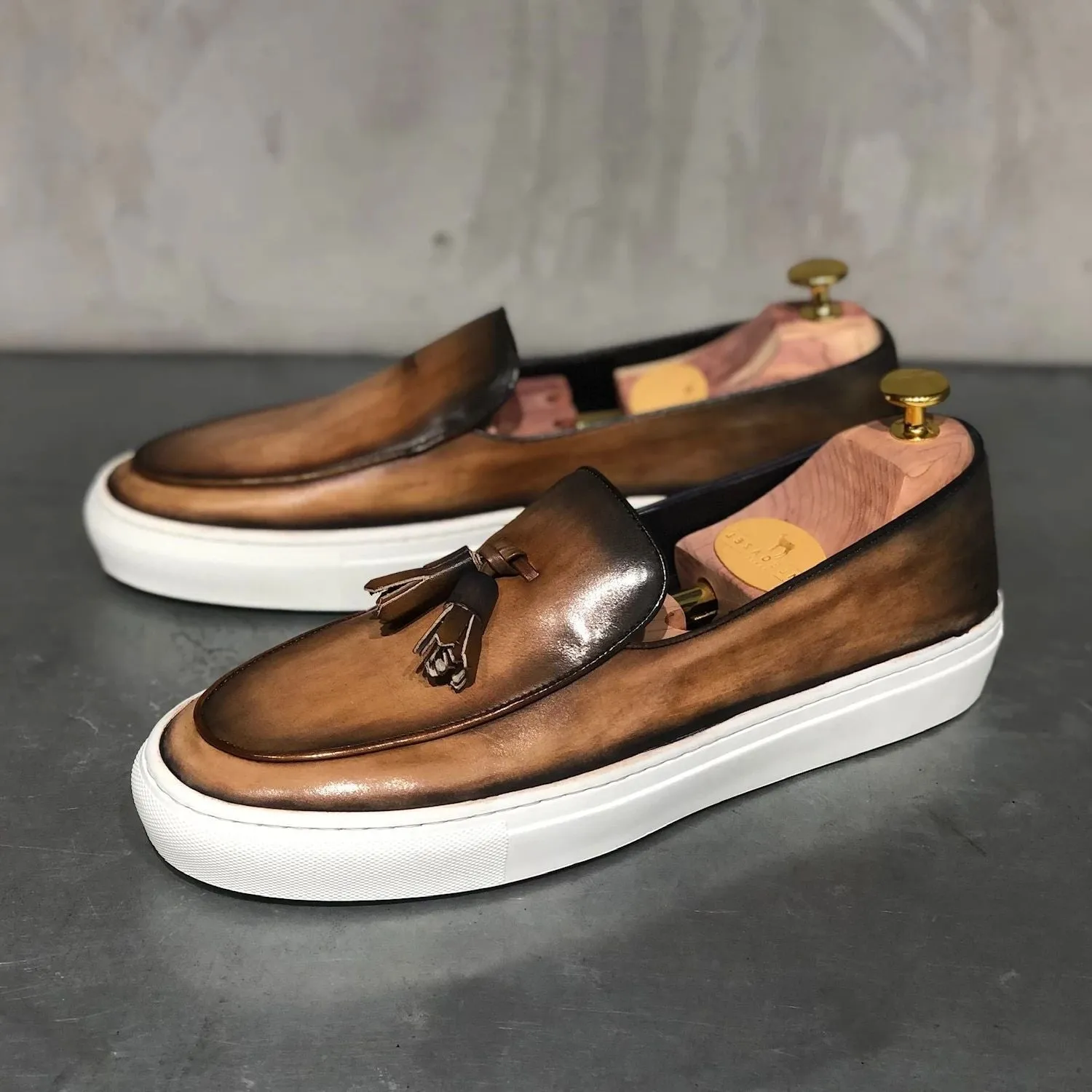 Fashion Catwalk Leather Shoes Men's Personalized Business Casual Gentlemanly Shoes