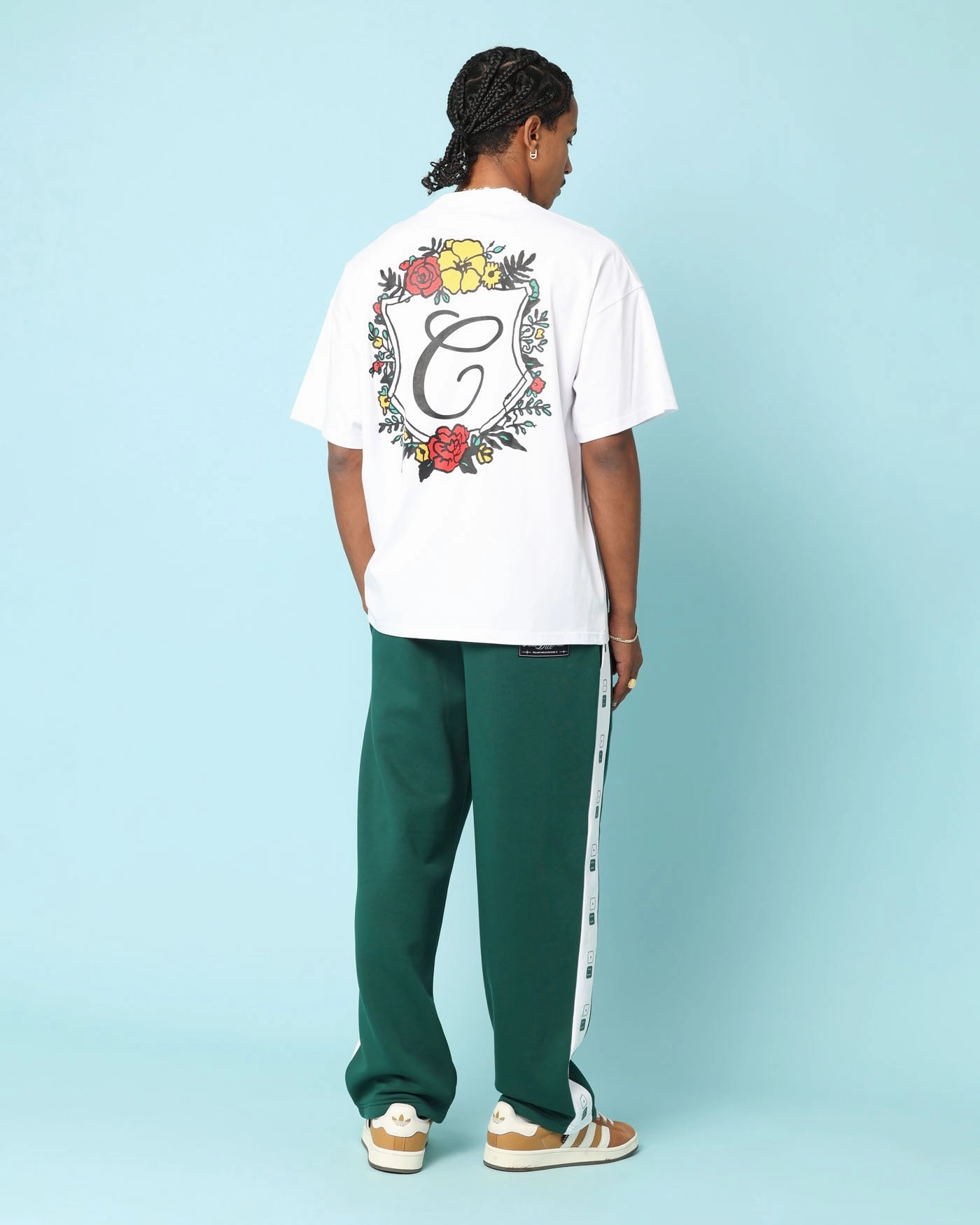 Carr?? Club Carr?? Oversized T-Shirt White City Fashion Look