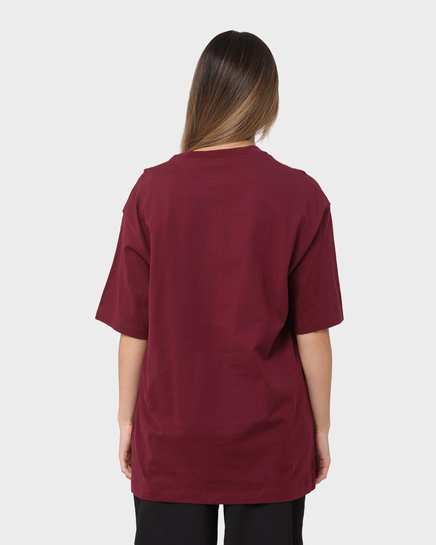 Layered Comfort Jordan Women's Jordan Flight Graphic Oversized T-Shirt Cherrywood Red