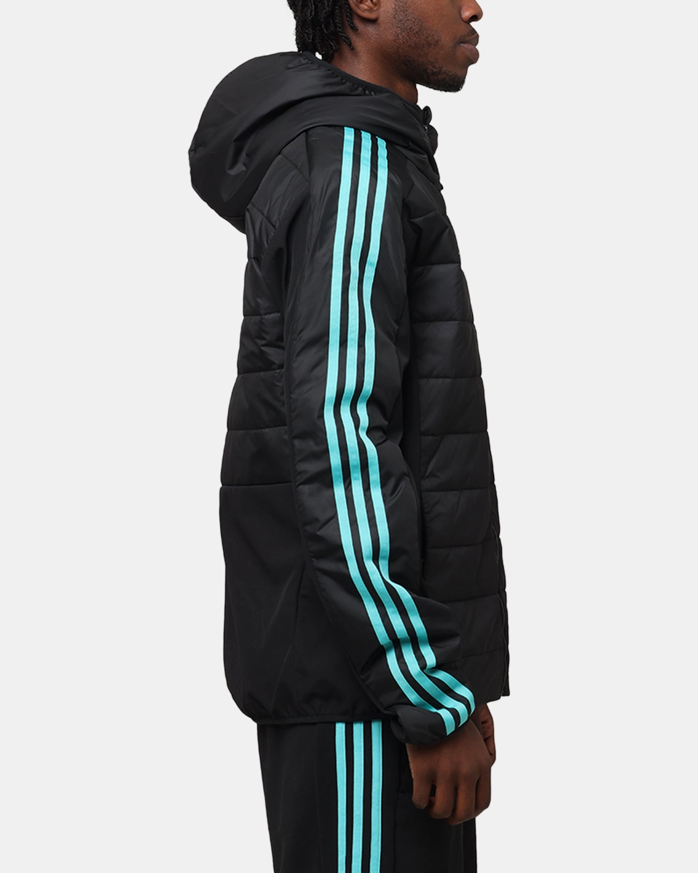 Discover adidas x Mercedes-AMG PETRONAS Formula One F1 DNA Puffer Jacket Black/White