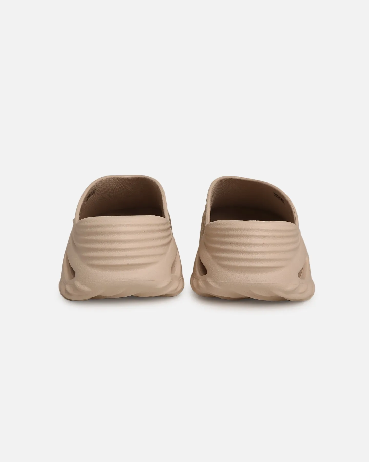 Crocs Echo Wave Almond Good Traction