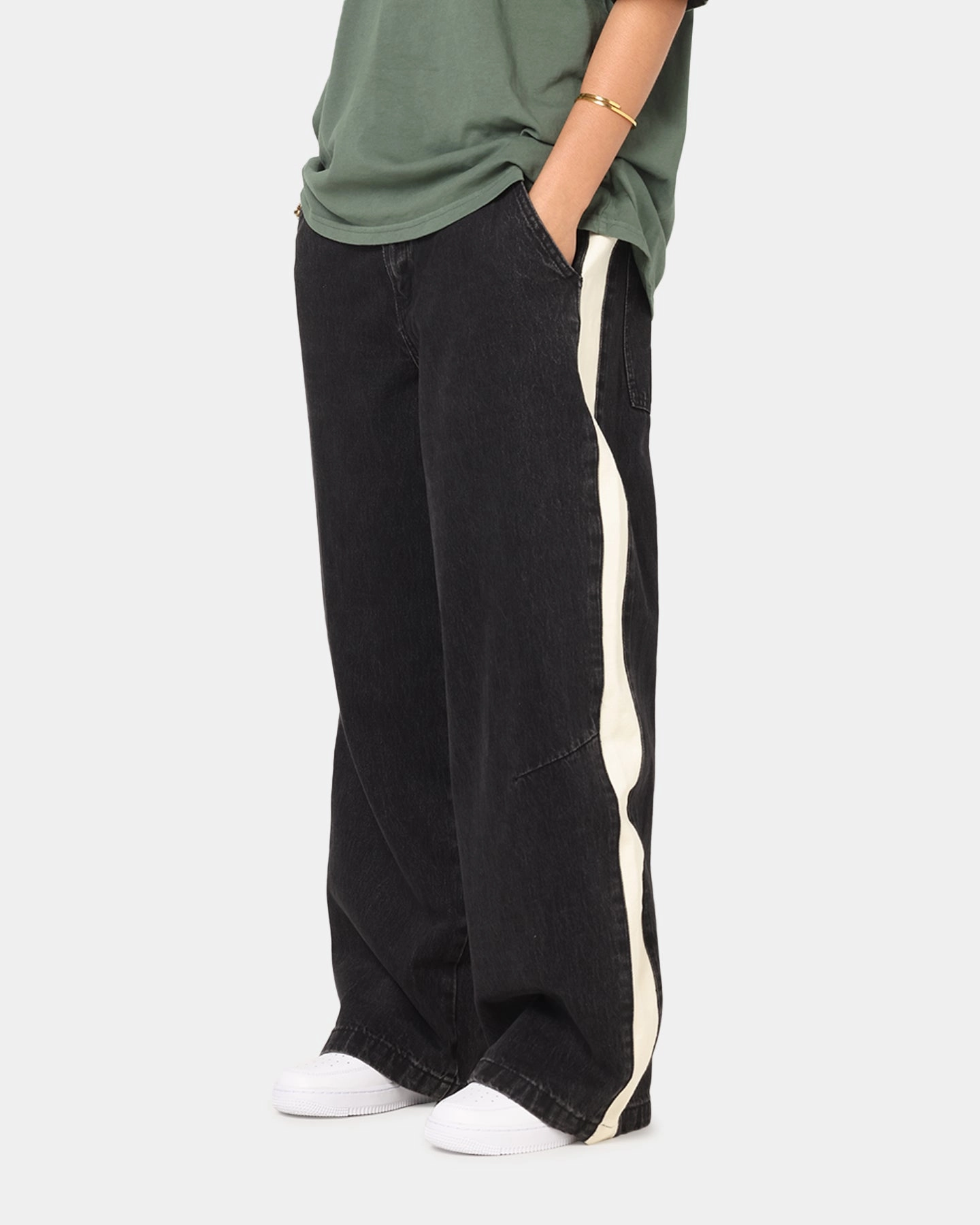 Quick Motion Minimal Edge Saint Morta Amplus Sidewinder Jeans Black/Off White