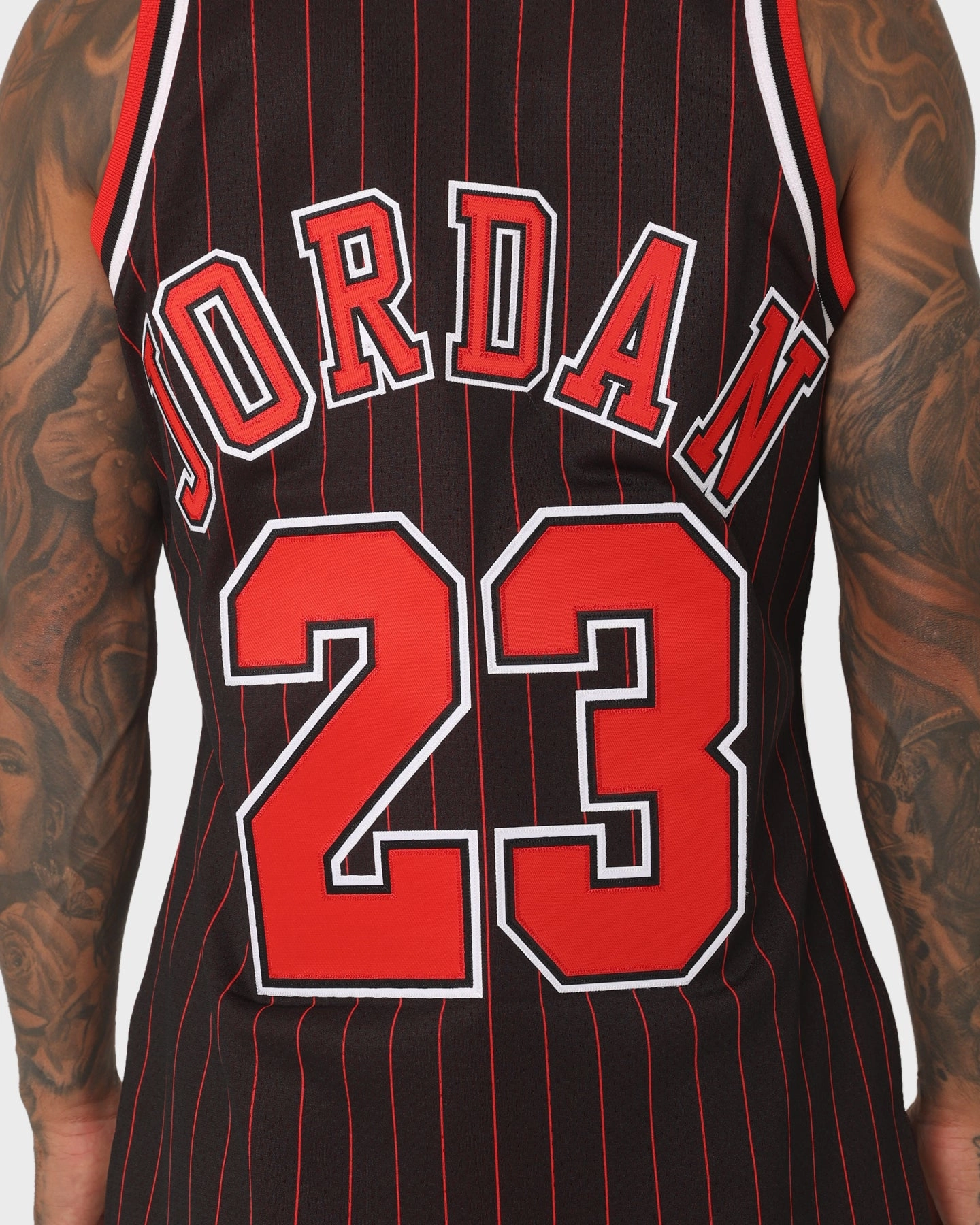 Dynamic Fit Moisture Transfer Mitchell & Ness Chicago Bulls Michael Jordan '95-'96 #23 Authentic Jersey Black