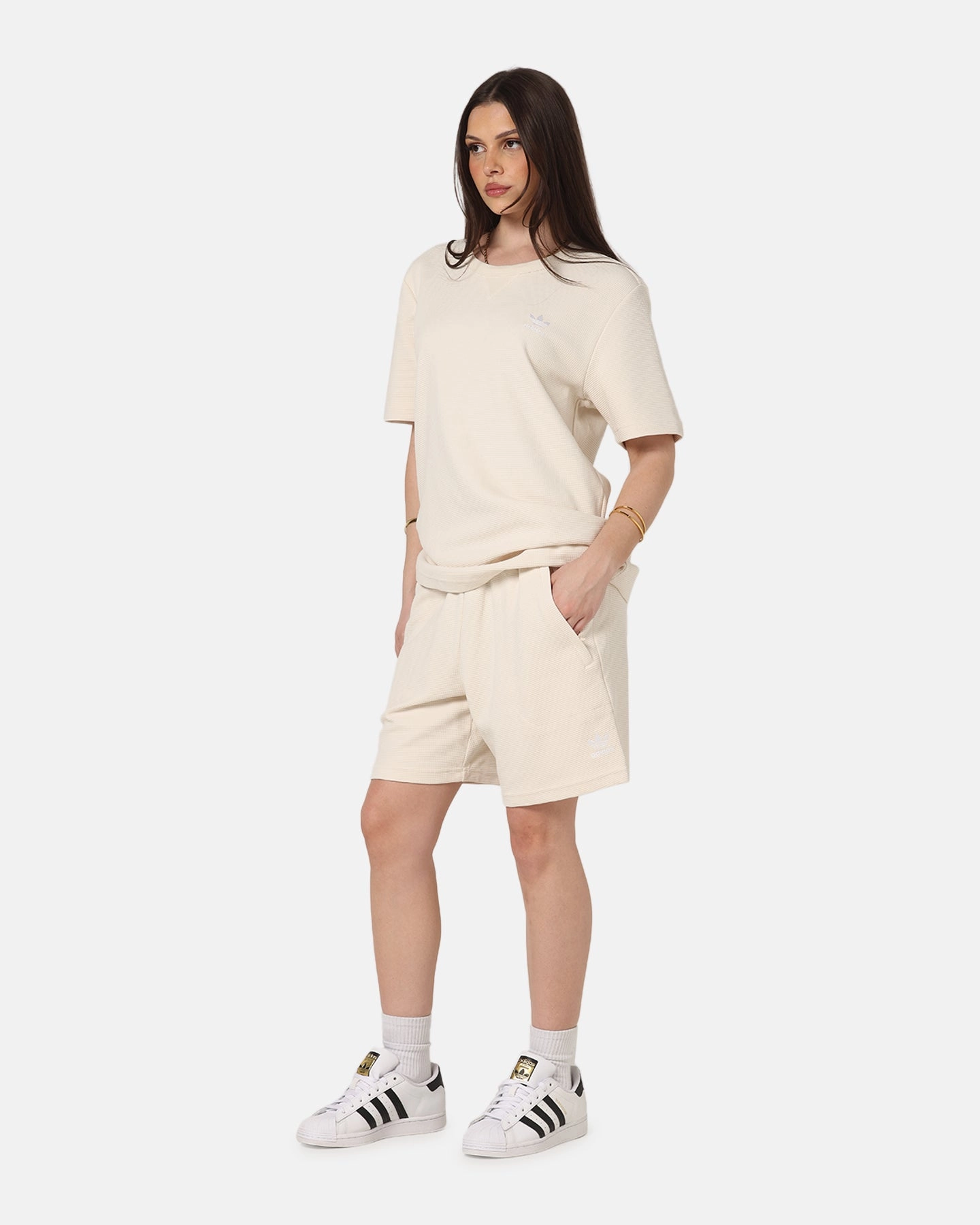 Adidas Trefoil Essentials Waffle Shorts Wonder White Rugged Wear Smooth zipper closure
