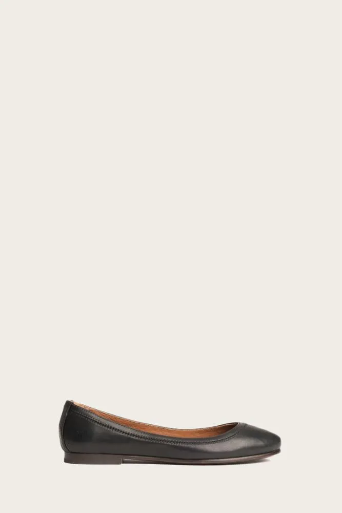 Frye  Women's 74691 Black M
