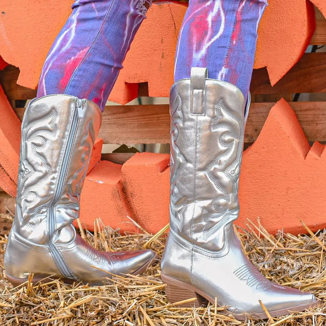 Gardenia Shiny Metallic  Embroidery Boots
