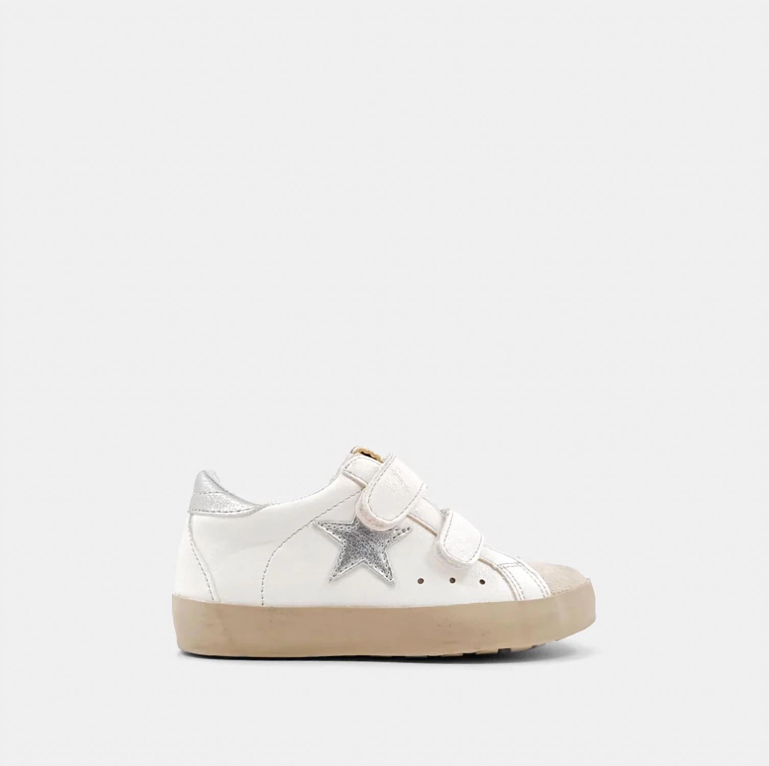 Girl's Sunny Sneaker In White Style Boost