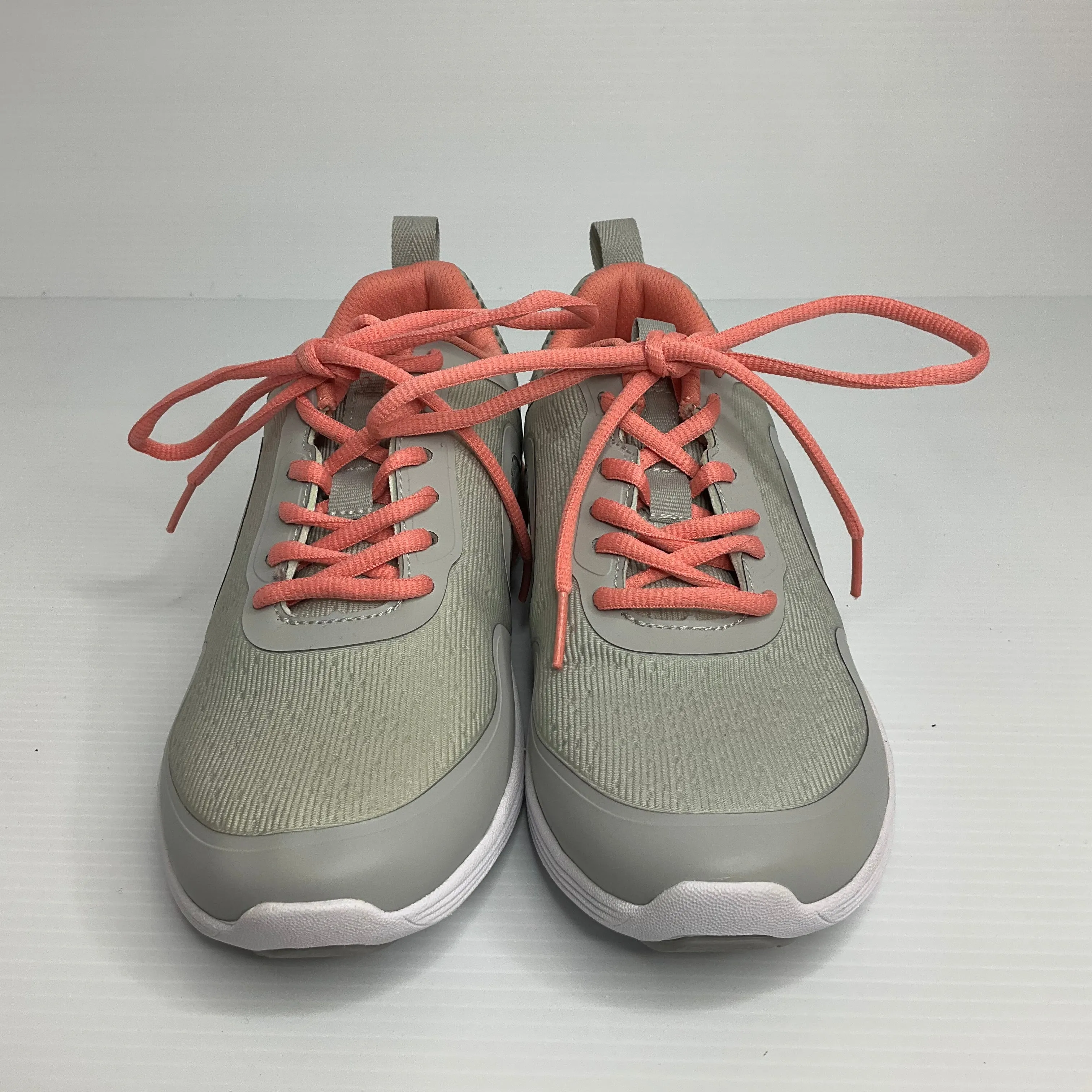 Grey Shoes Athletic Vionic, Size 6.5