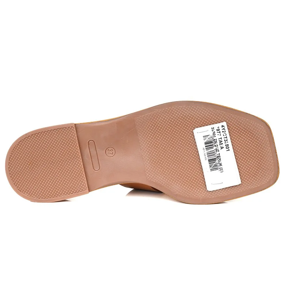 Greyder Women's Slippers In Taba