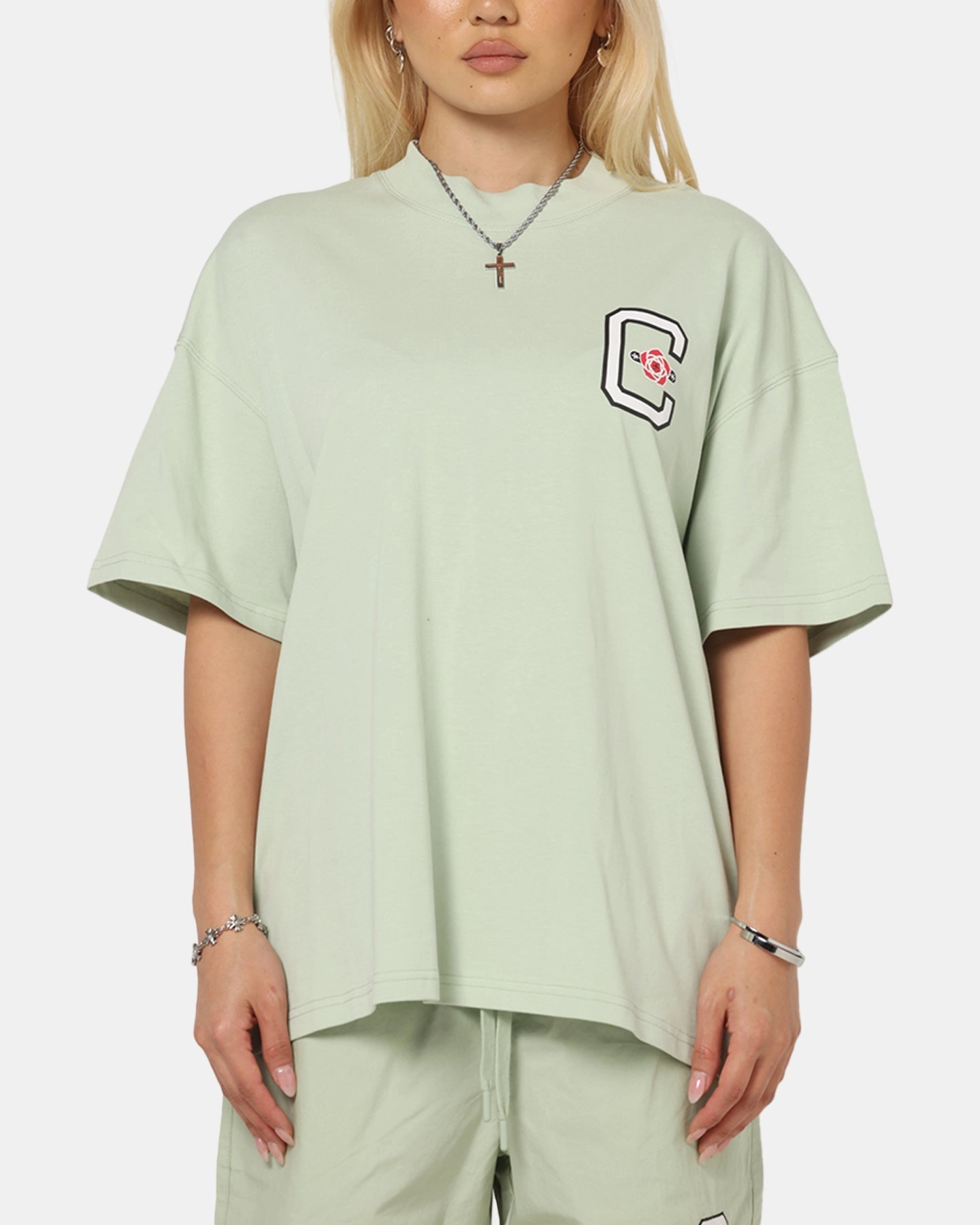 Summer cool Carre Rose Oversized T-Shirt Sage
