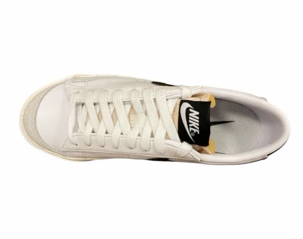 Off Road Running Performance Nike scarpa sneakers da donna Blazer Low '77 DC4769 102 bianco-nero-sabbia