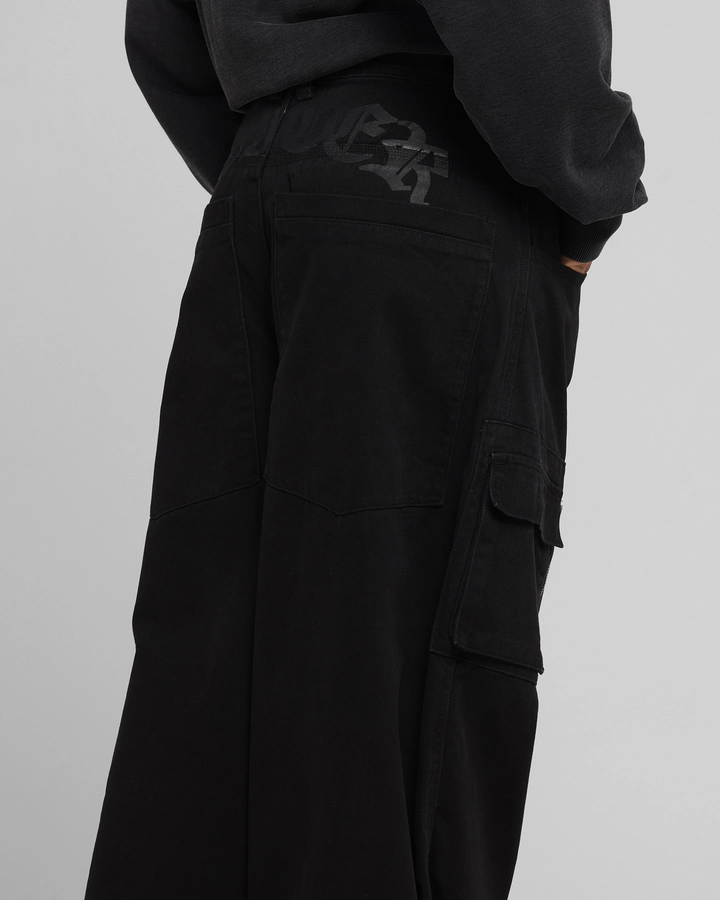 Loiter Combat Cargo Pants Washed Black LightweightConstruction