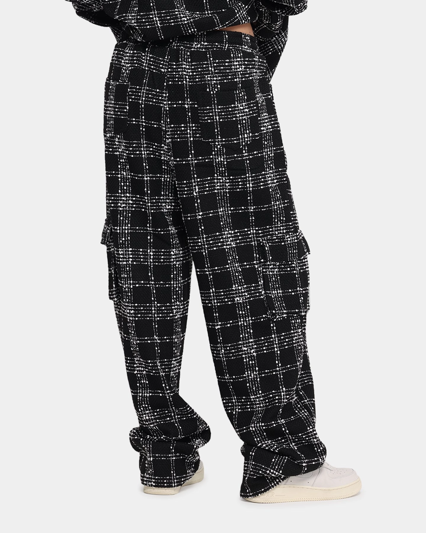 XXIII Boucle Tweed Cargo Pants Black/White No Ride Up Street Style