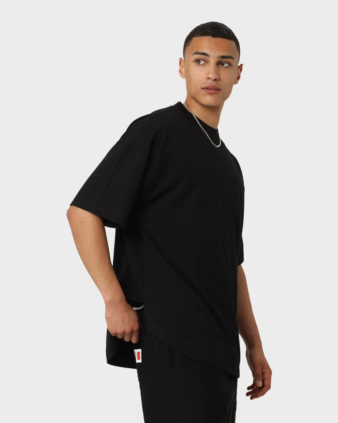 Sleek And Stylish NonRestrictiveCut Carr?? Grid Iron Oversized T-Shirt Black