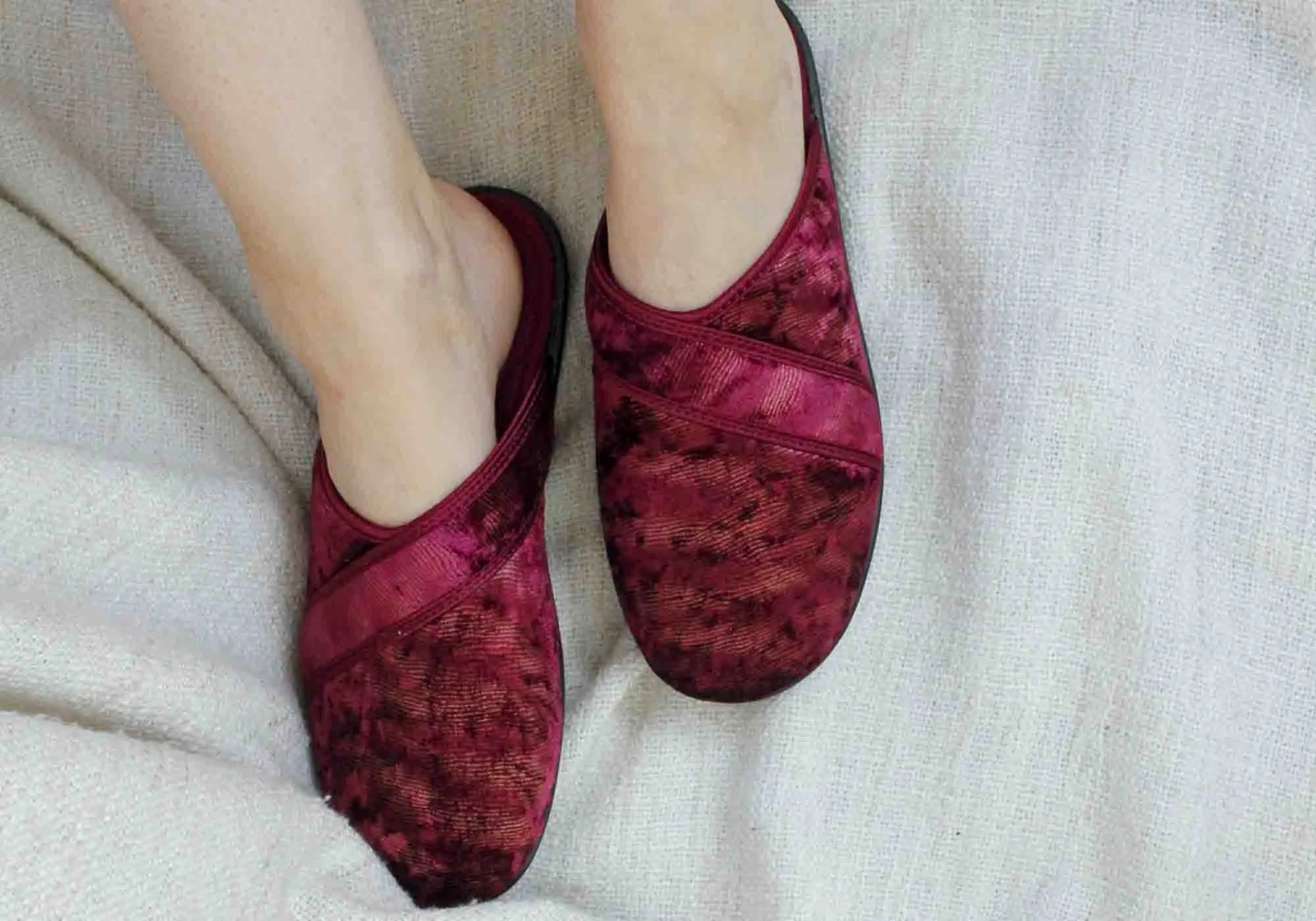 Homyped Higgins Womens Comfortable Open Back Slippers