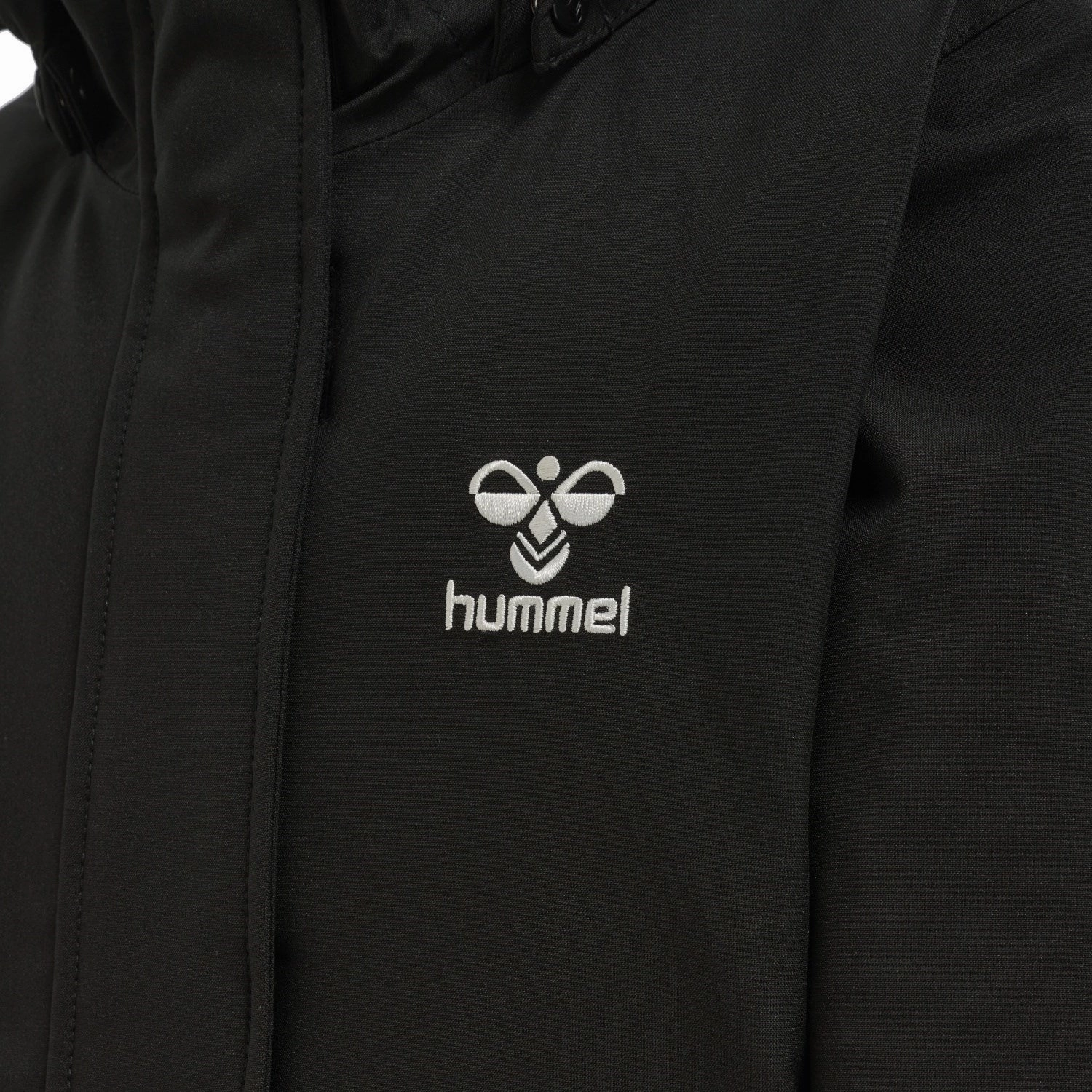 Hummel Black Urban Tex Jacket Wind Resistant Fabric Anti Pilling Texture