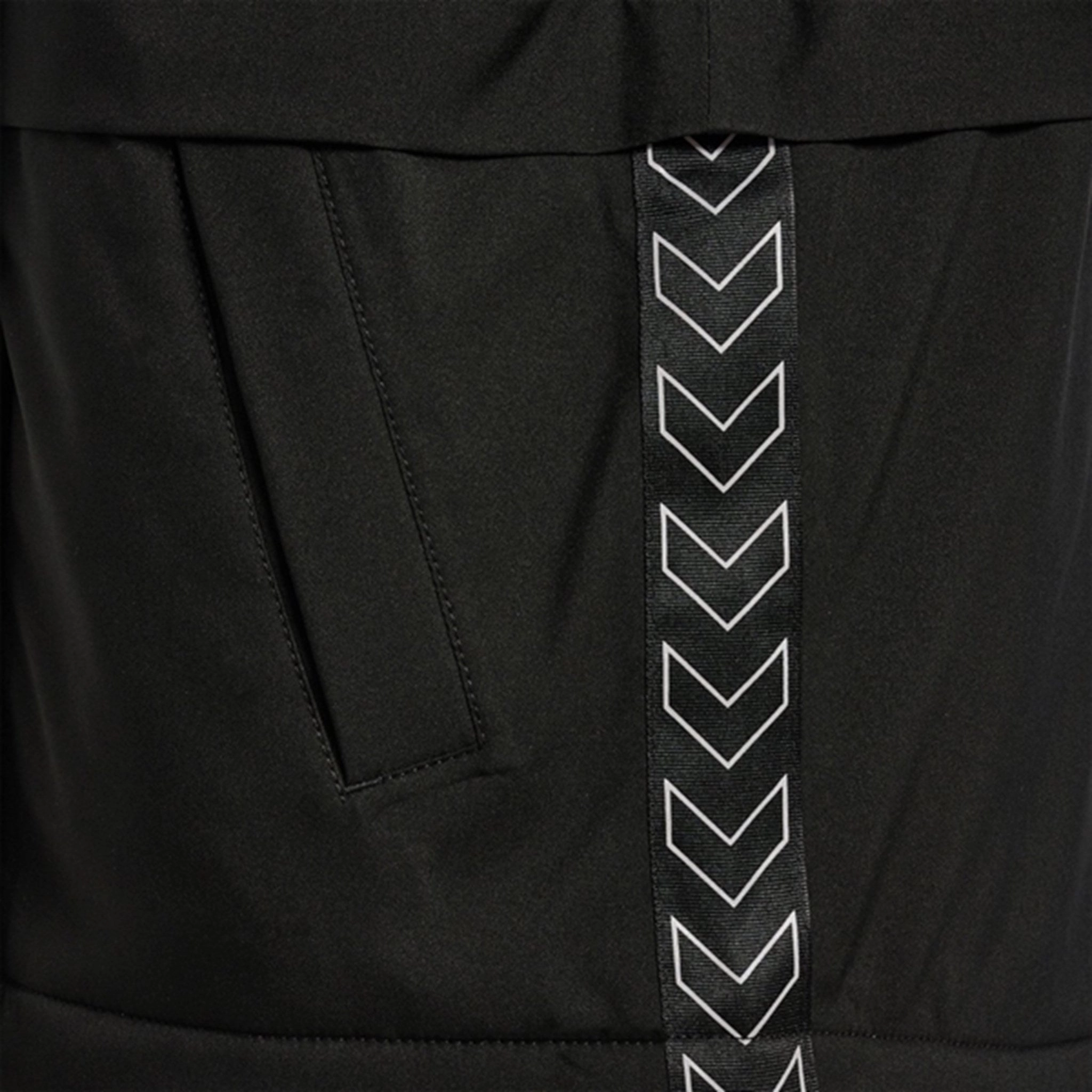 Hummel Jacket Logan Tex Black Matte Finish