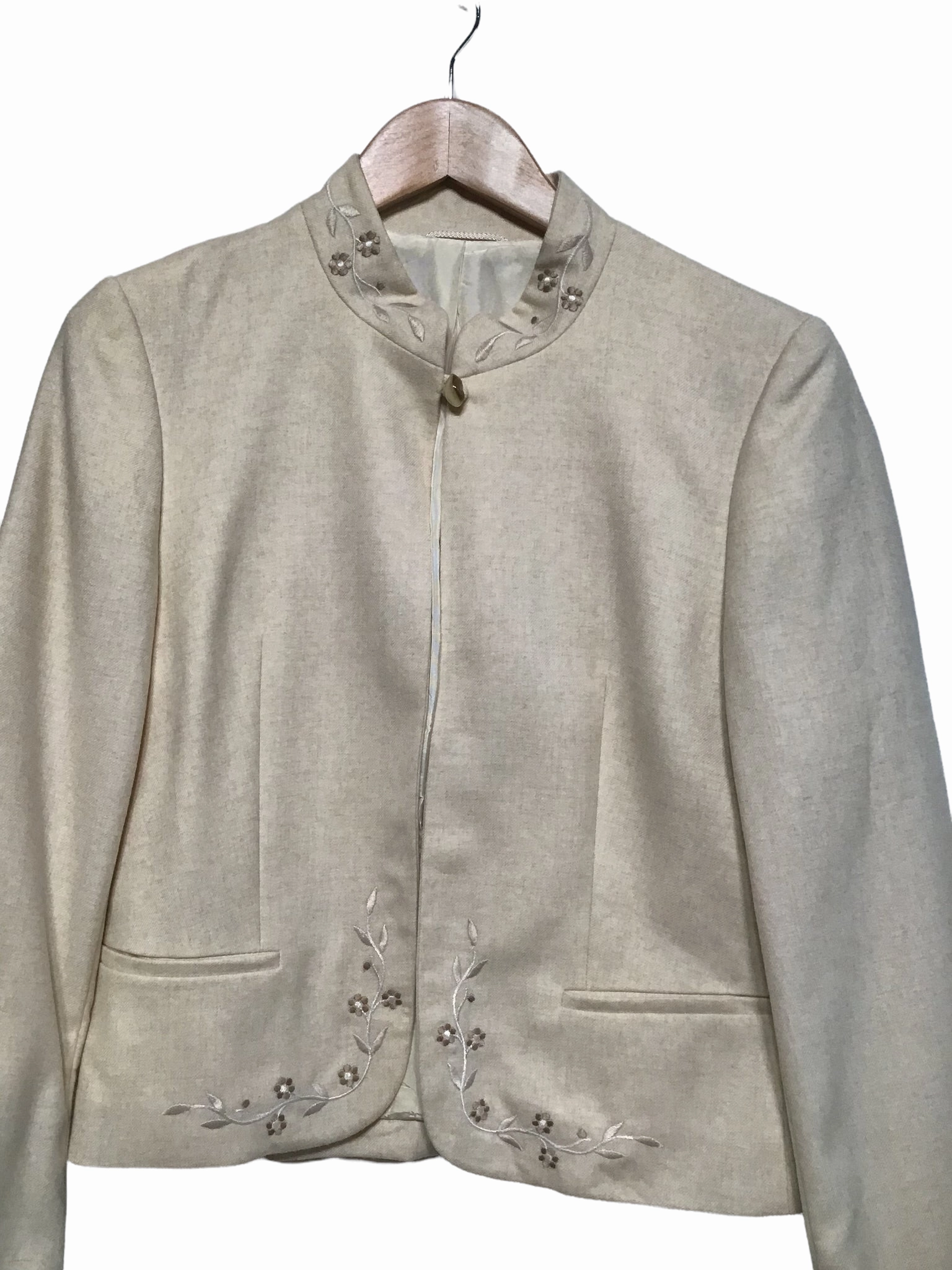 vacation Cream Embroidered Blazer (Size S)