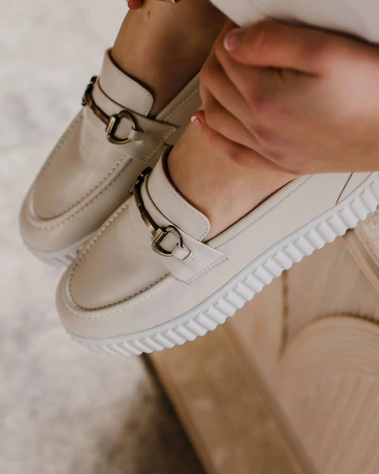 IQUE LOAFERS ALMOND LEATHER