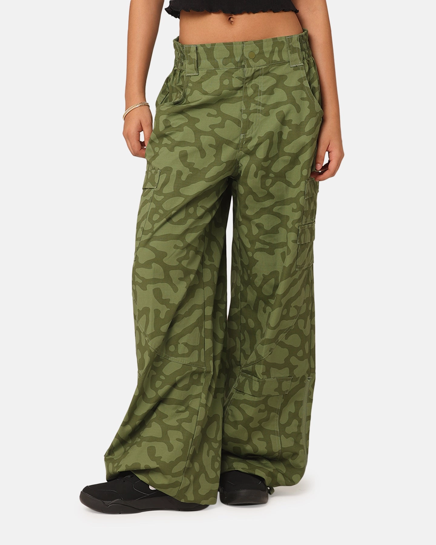 Jordan Women's Heavyweight Chicago Pants Sky J Light Olive Modern Edge