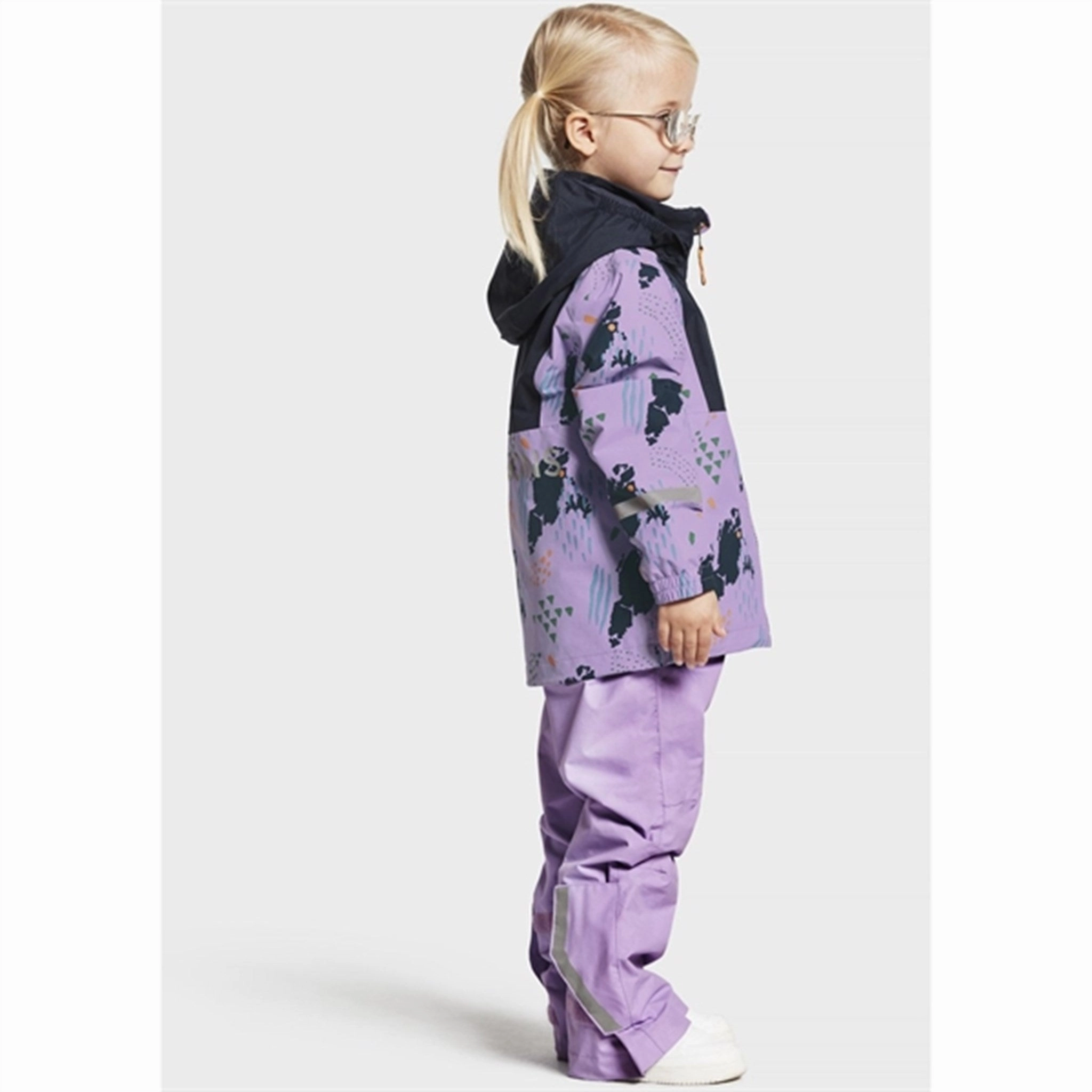 Didriksons Stormhatt Grundsund Purple Jacket Clean Jacket Detail FoldableStorageCapability