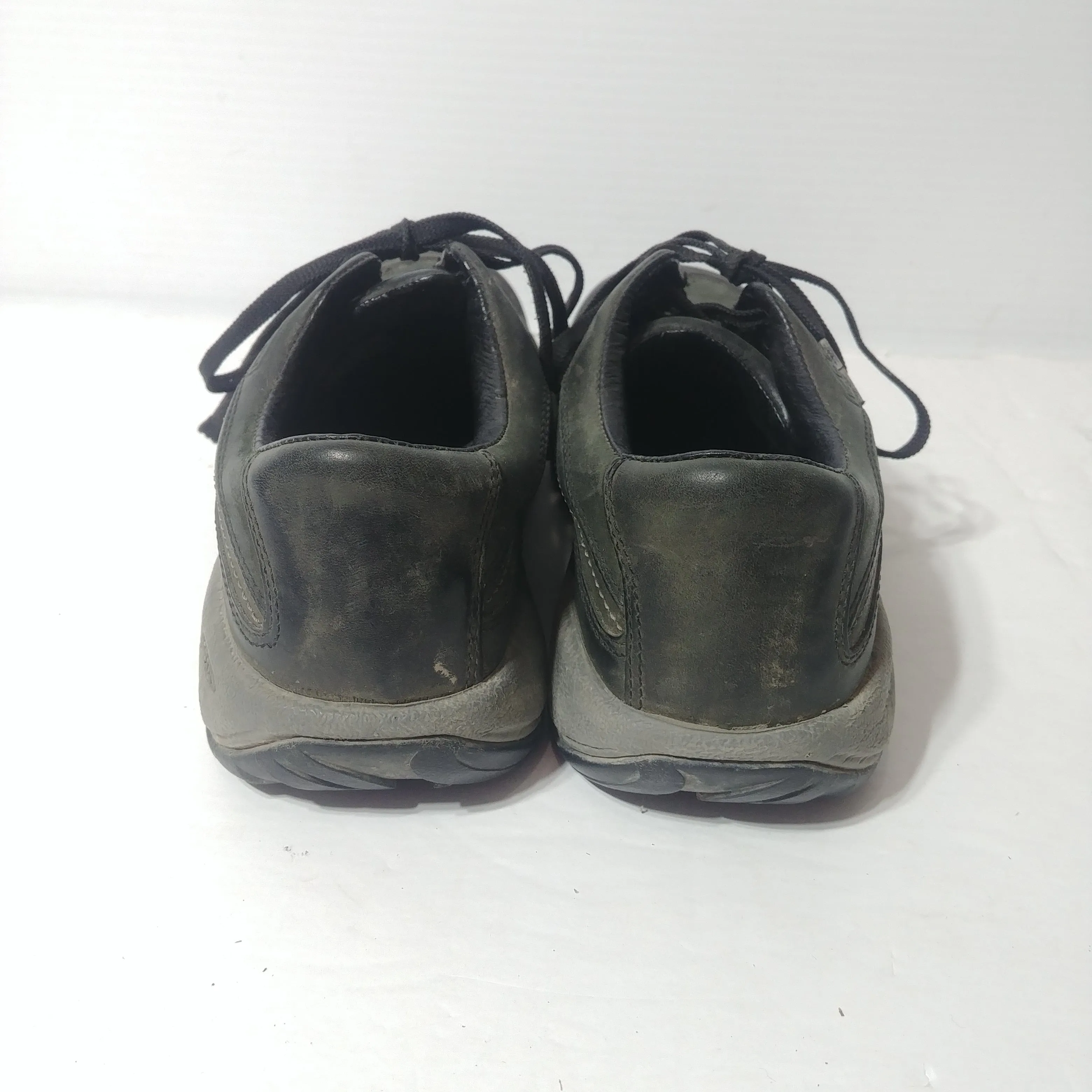 Keens Womens Presidio Sneaker - Size 8 - Pre-owned - 3UDEWH
