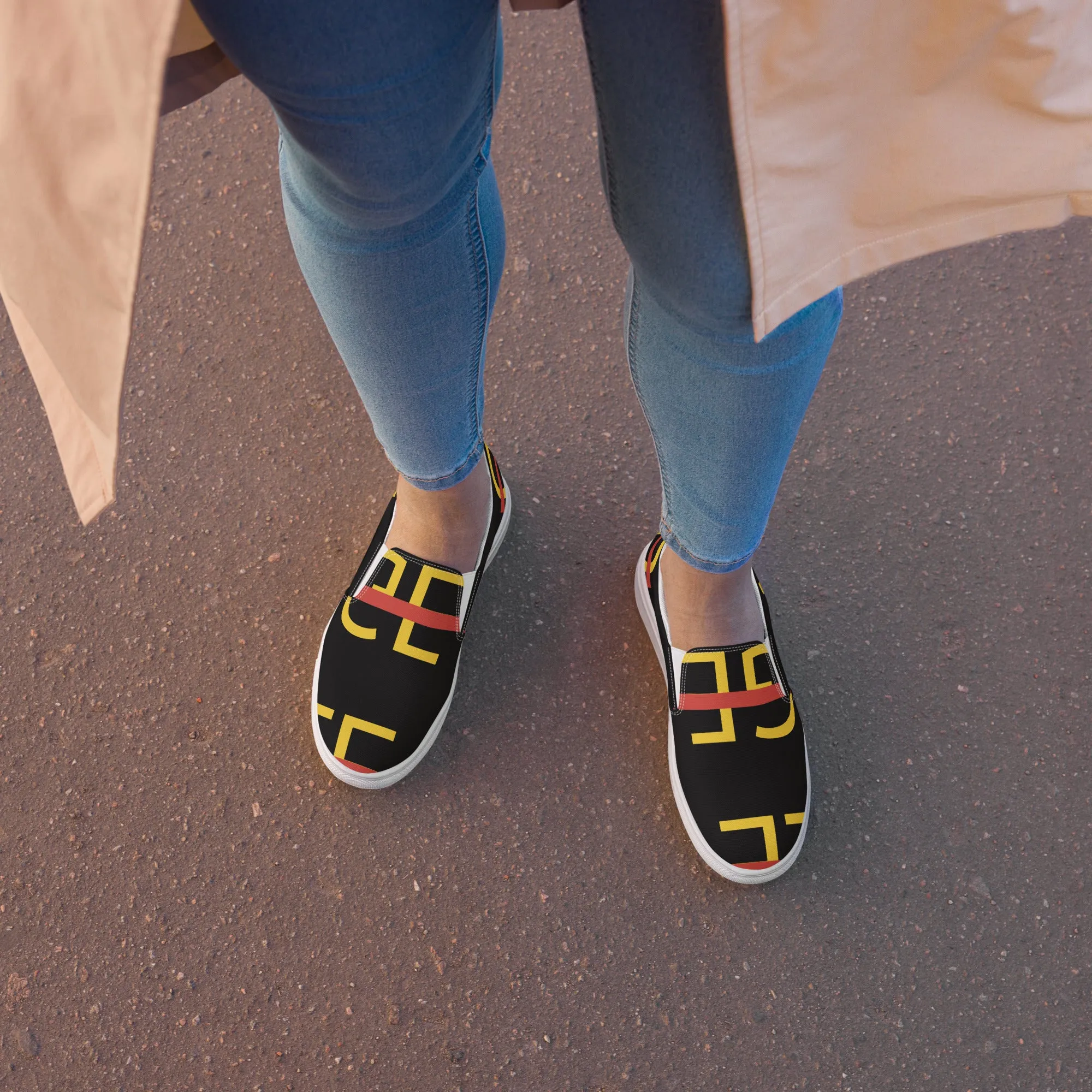 LEGEND Women’s Slip-On Canvas Shoes