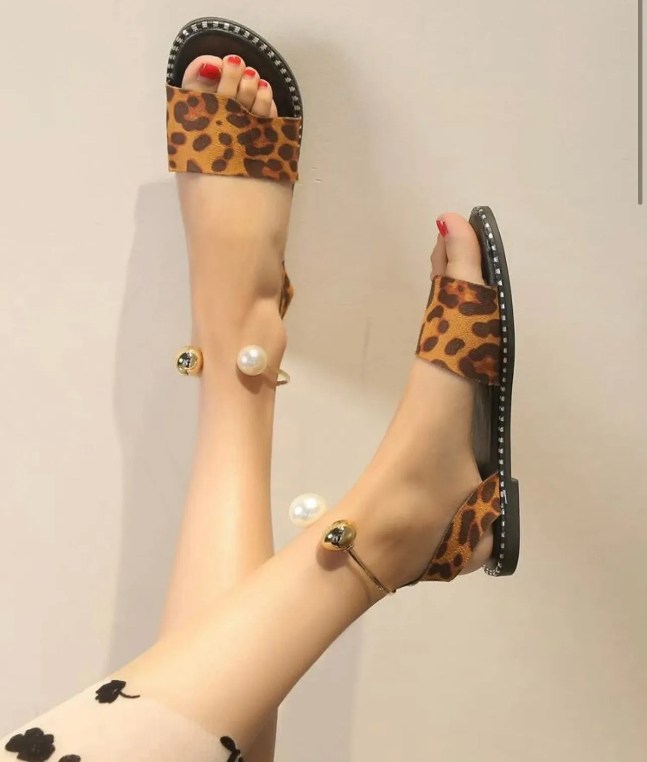 Leopard print faux pearl decor ankle strap sandals