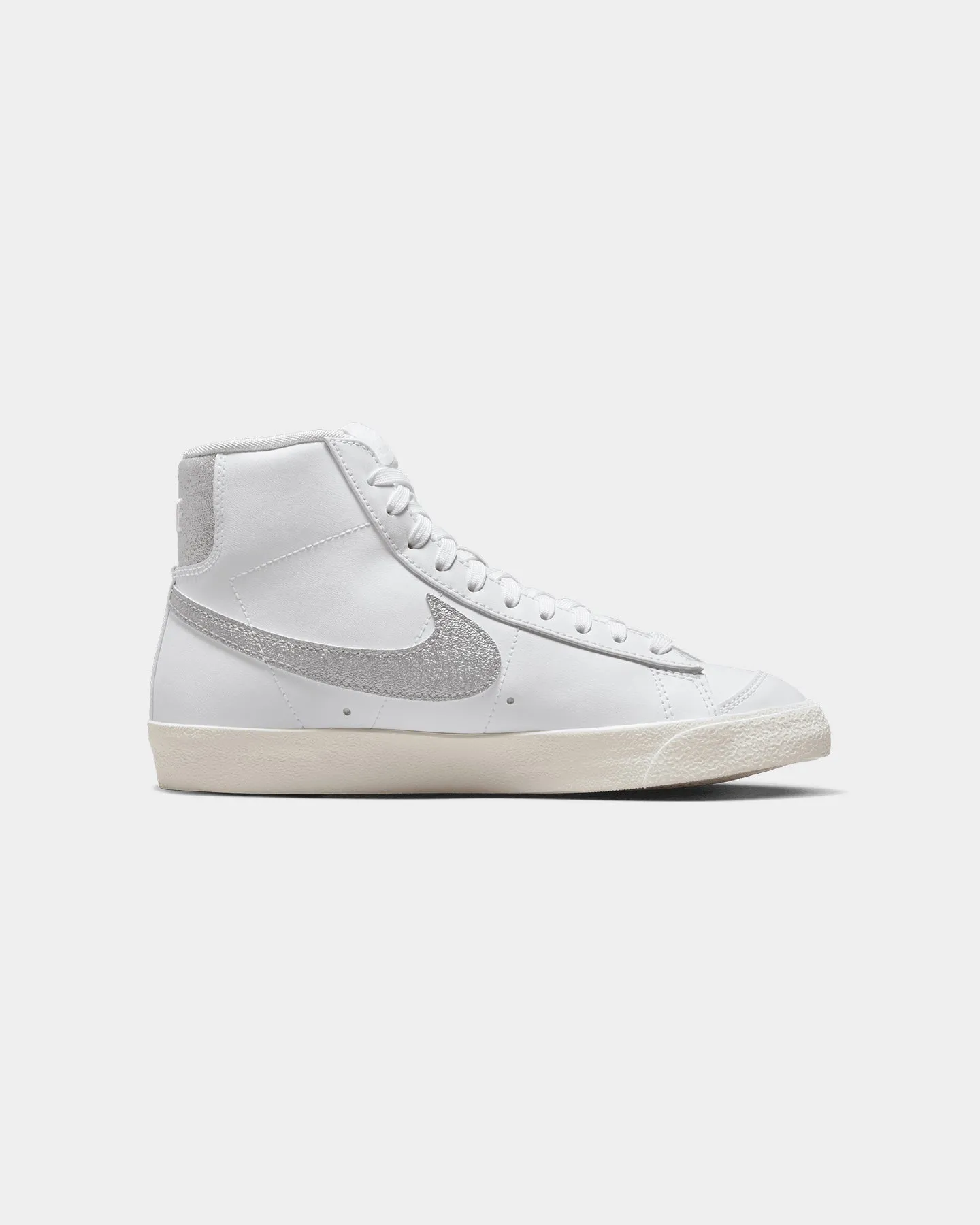 Nike Women's Blazer Mid '77 White/Metallic Light - weight laces zero - drop shoes