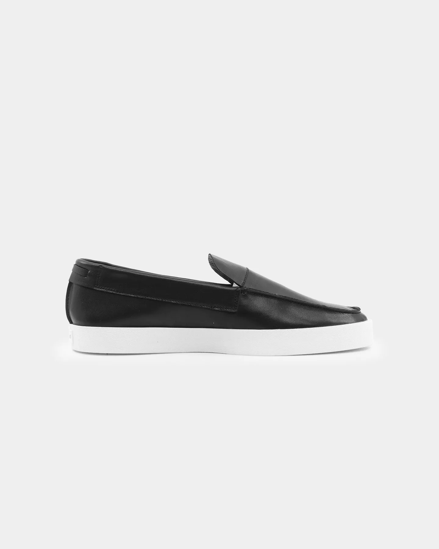 Saint Morta Hemisphere Leather Slip On Loafer Black/White Flexible Arch Contour Quick Slip
