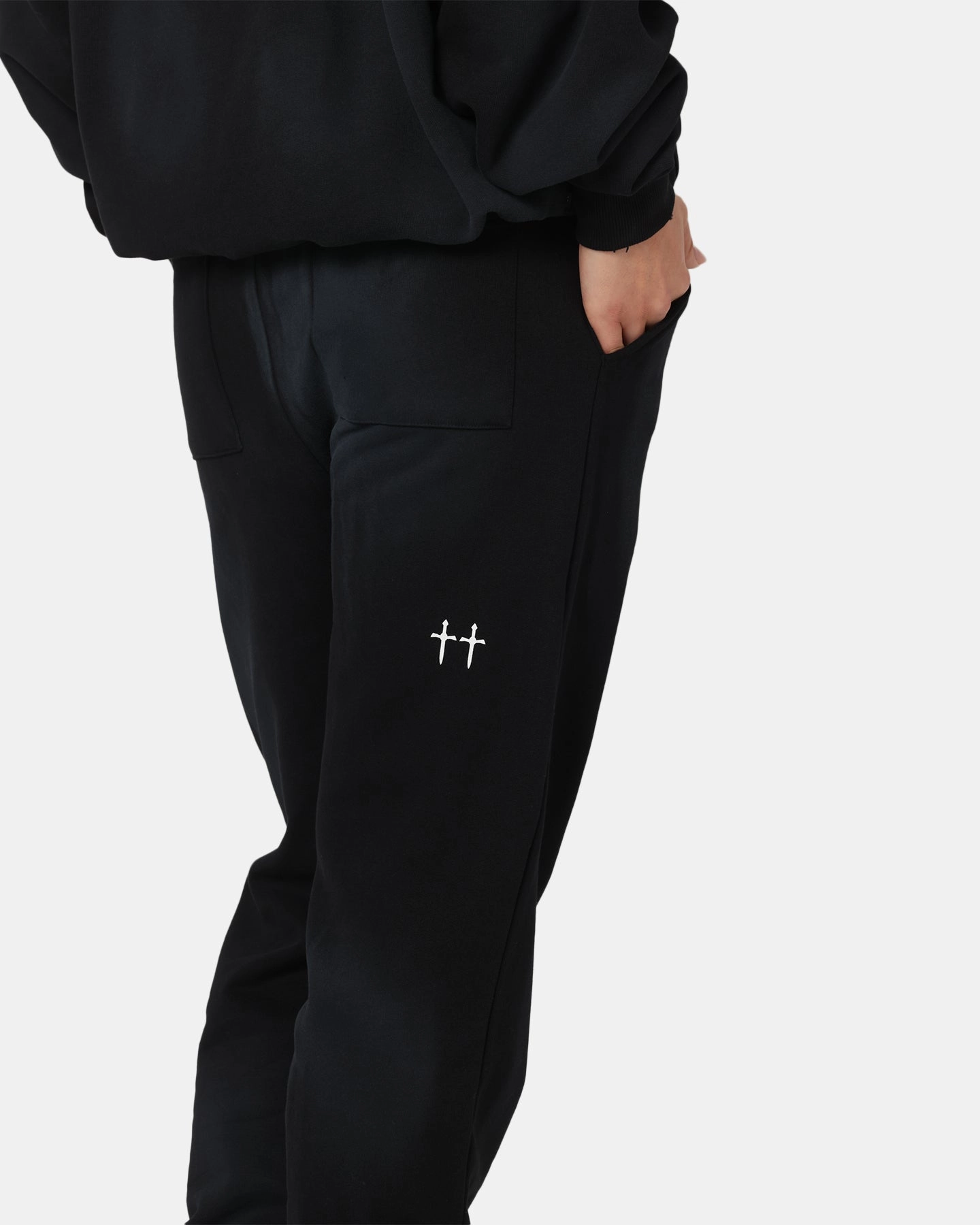 Tapered Leg Design Saint Morta Manticore Sweatpants Sunfade Black