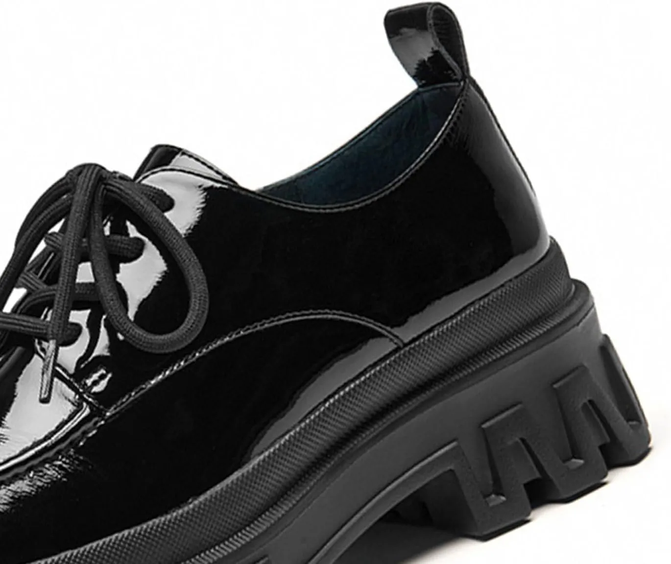 Loafers for Women Women’s Patent Leather Platform Shoes Lace-Up Round Toe Casual Flats with Chunky Sole